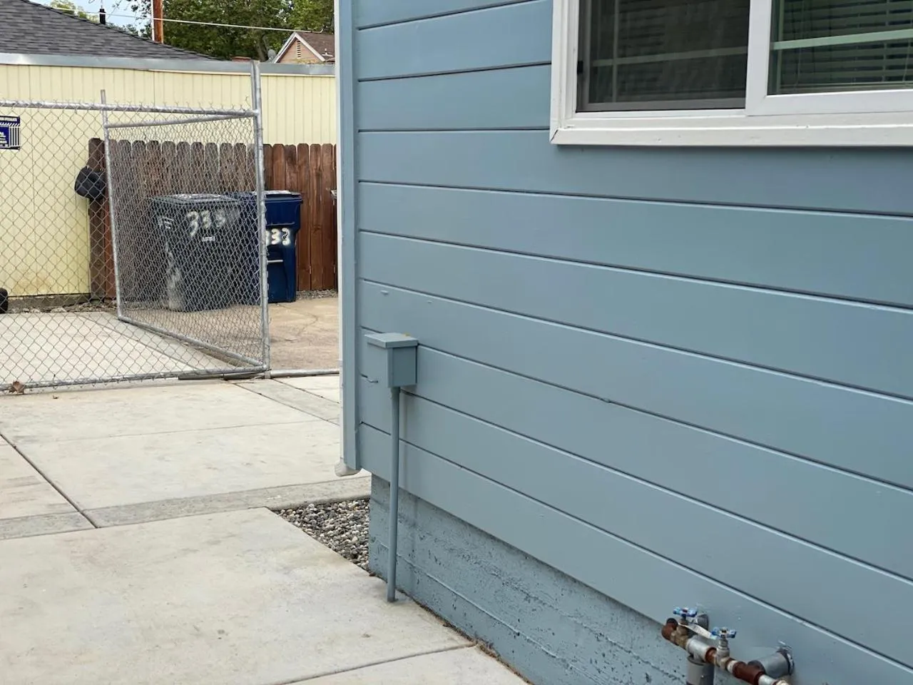 Property building in WHOLE Family - Barrette