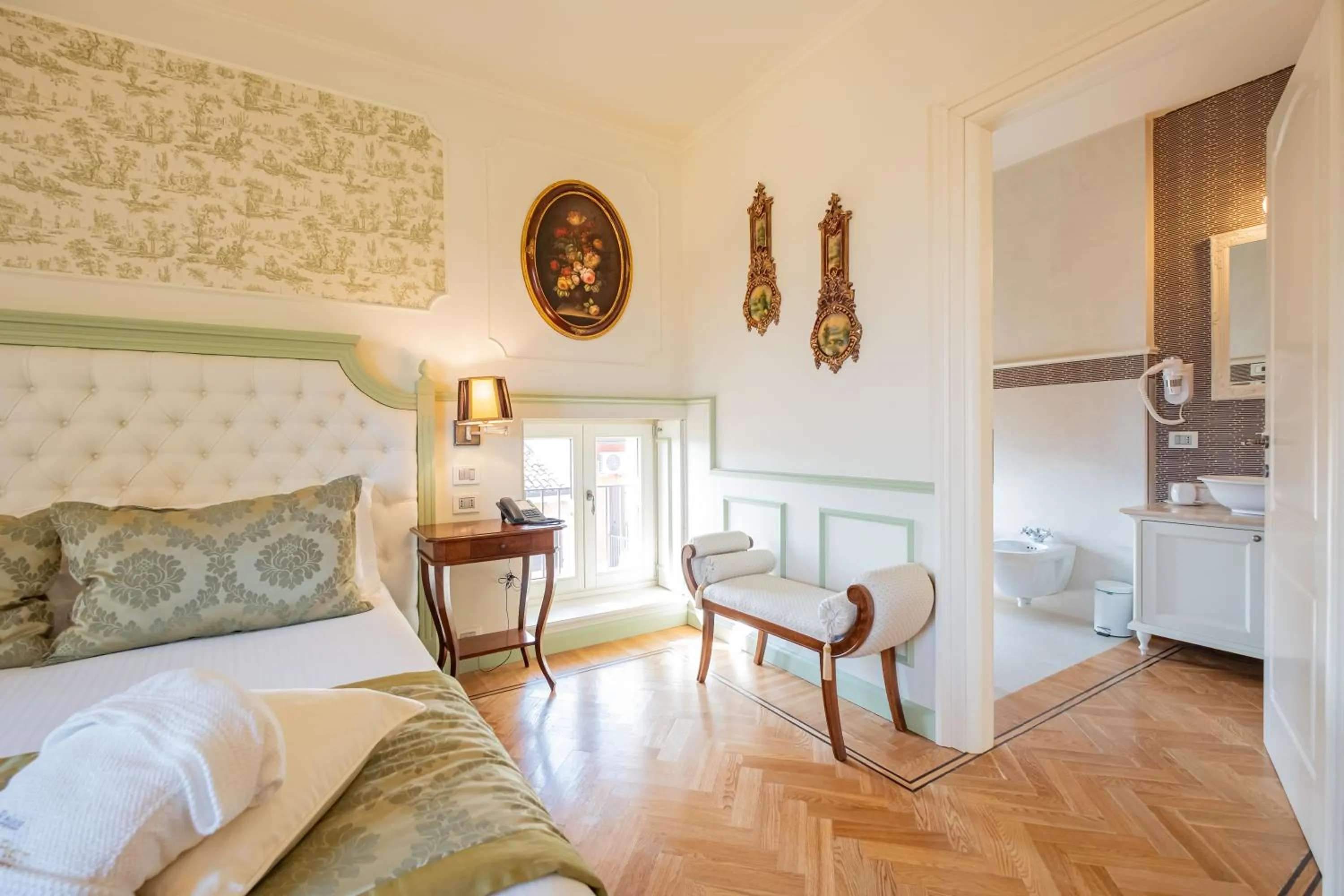 Photo of the whole room, Bed in Relais Colle San Pietro