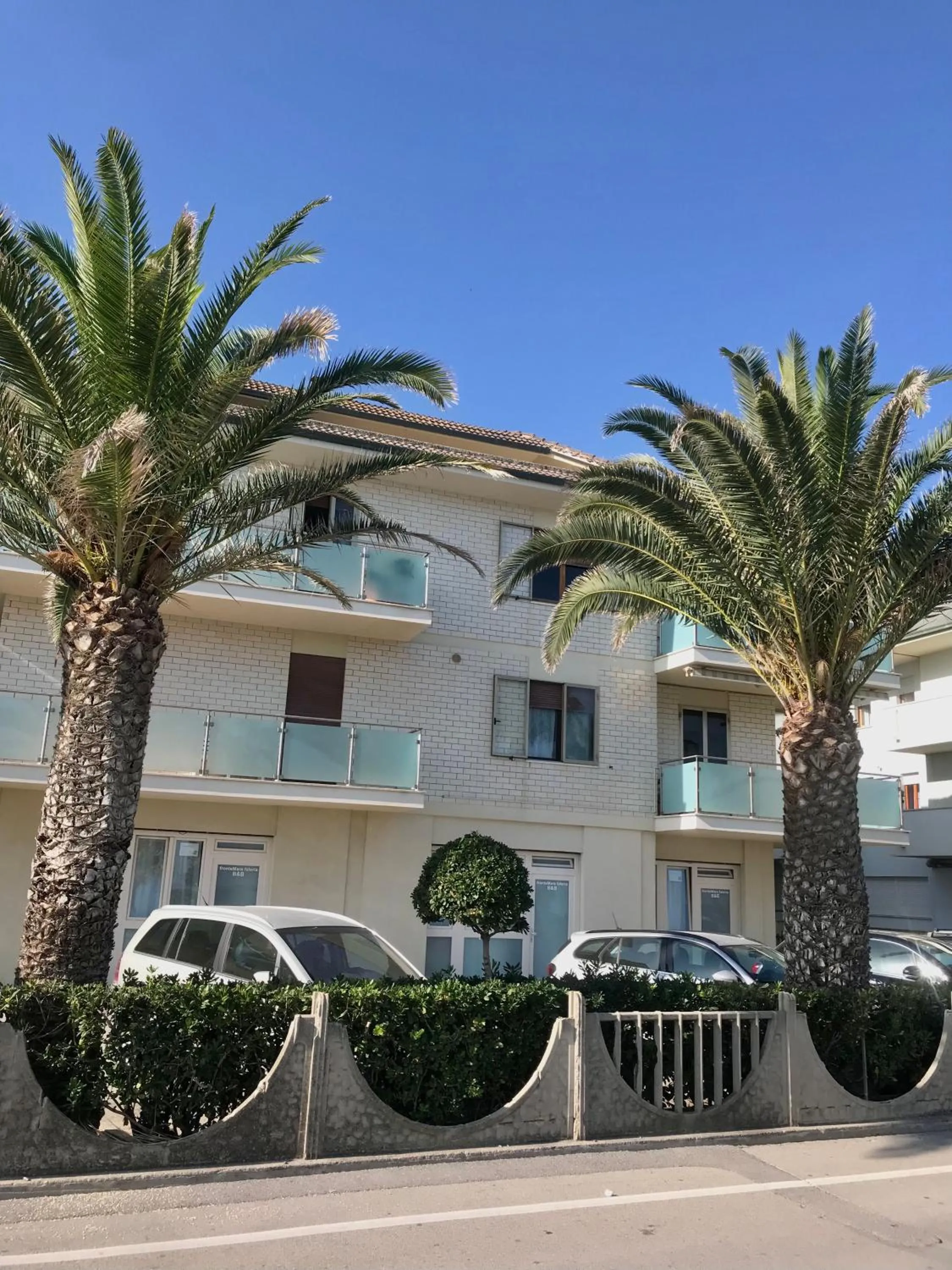 Property building in fronteMare Faleria