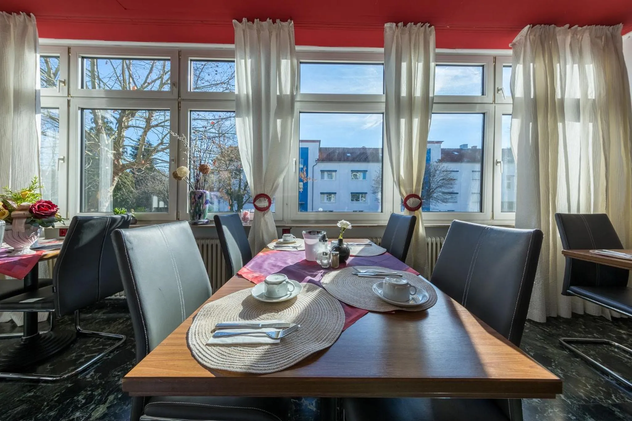 Restaurant/places to eat in Hotel Klein Frankfurt