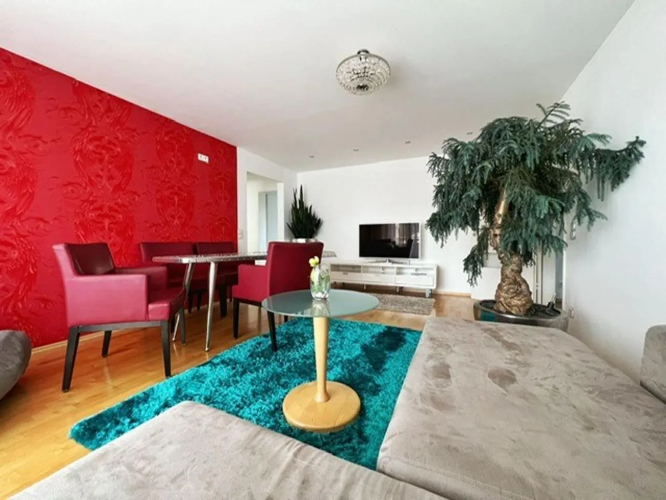 TV and multimedia in Hotel Hellers Twenty Four II -24h-Check-In-