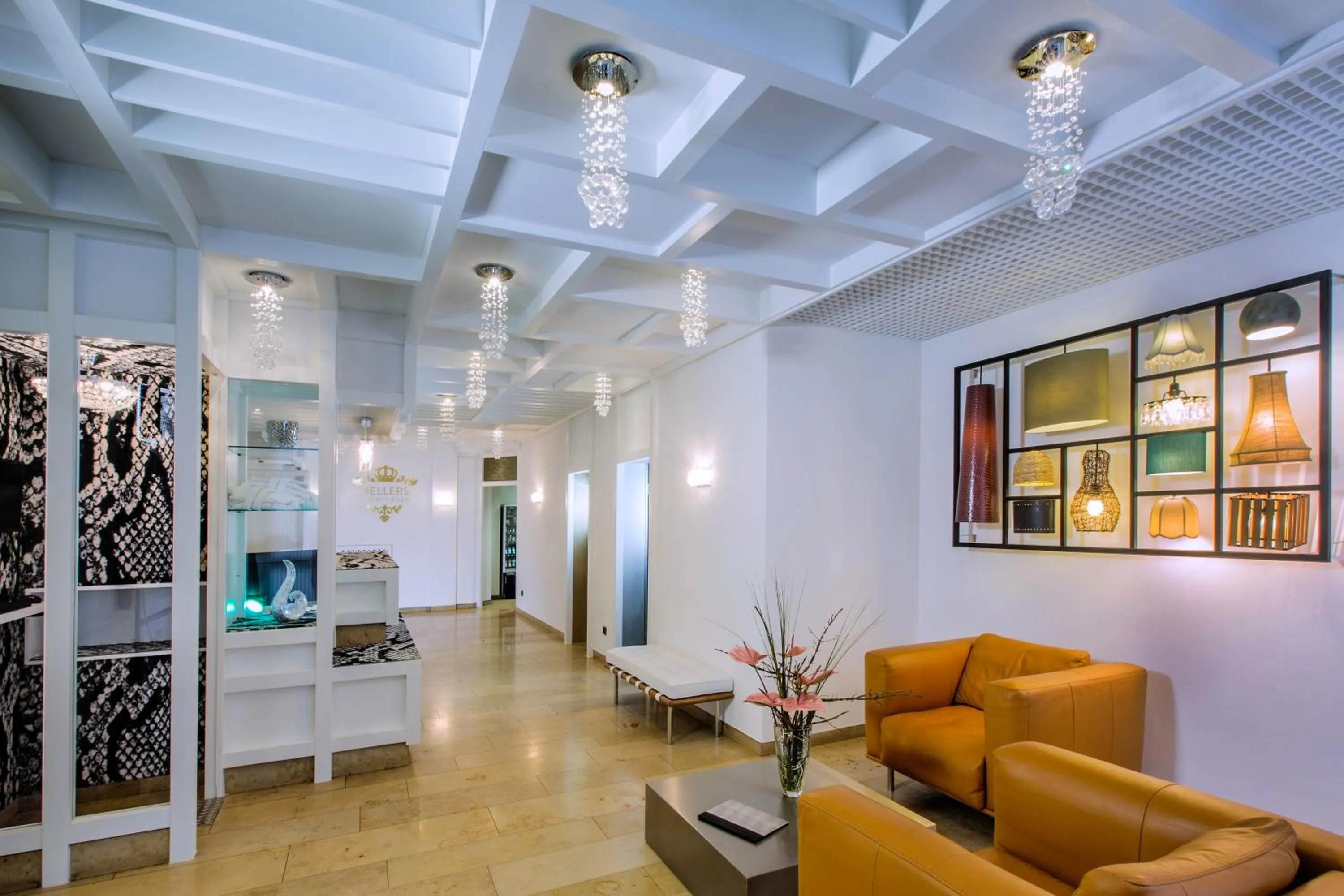 Lobby or reception in Hotel Hellers Twenty Four II -24h-Check-In-