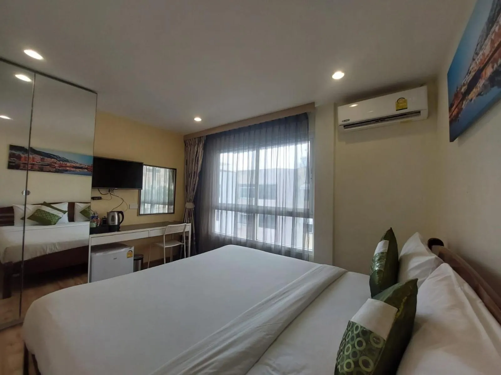 Bed in V Check inn Sukhumvit 22