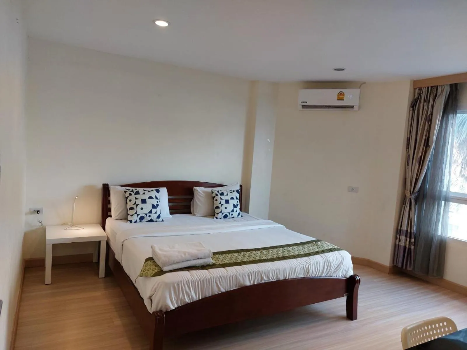 Bed in V Check inn Sukhumvit 22