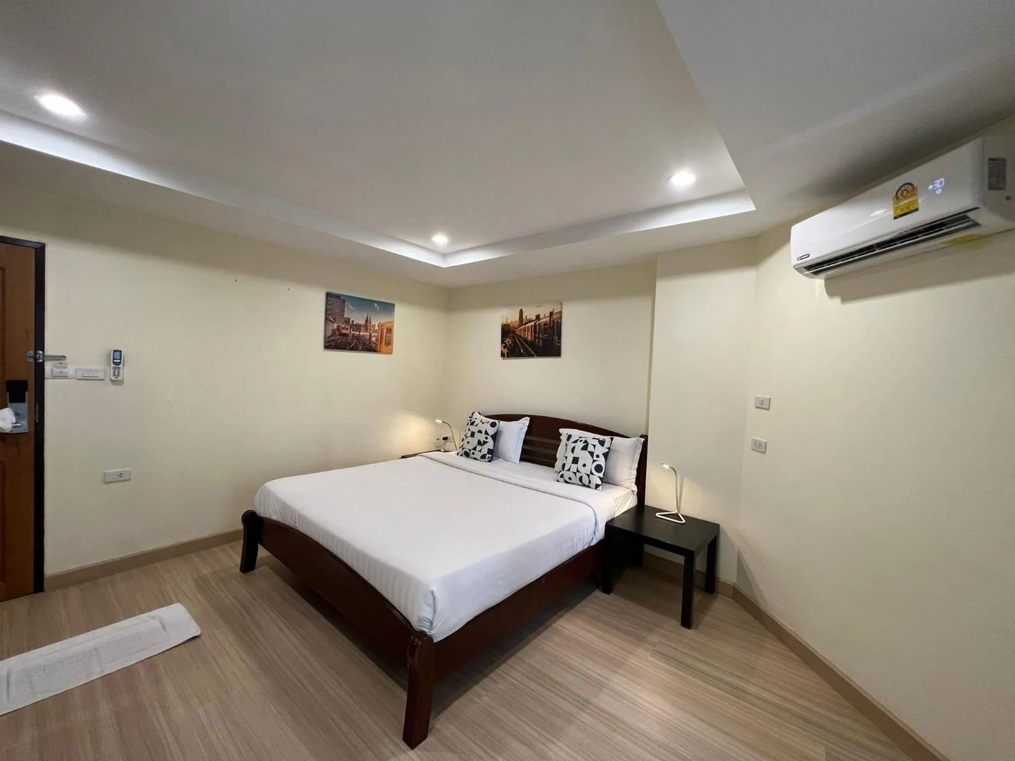 Bed in V Check inn Sukhumvit 22