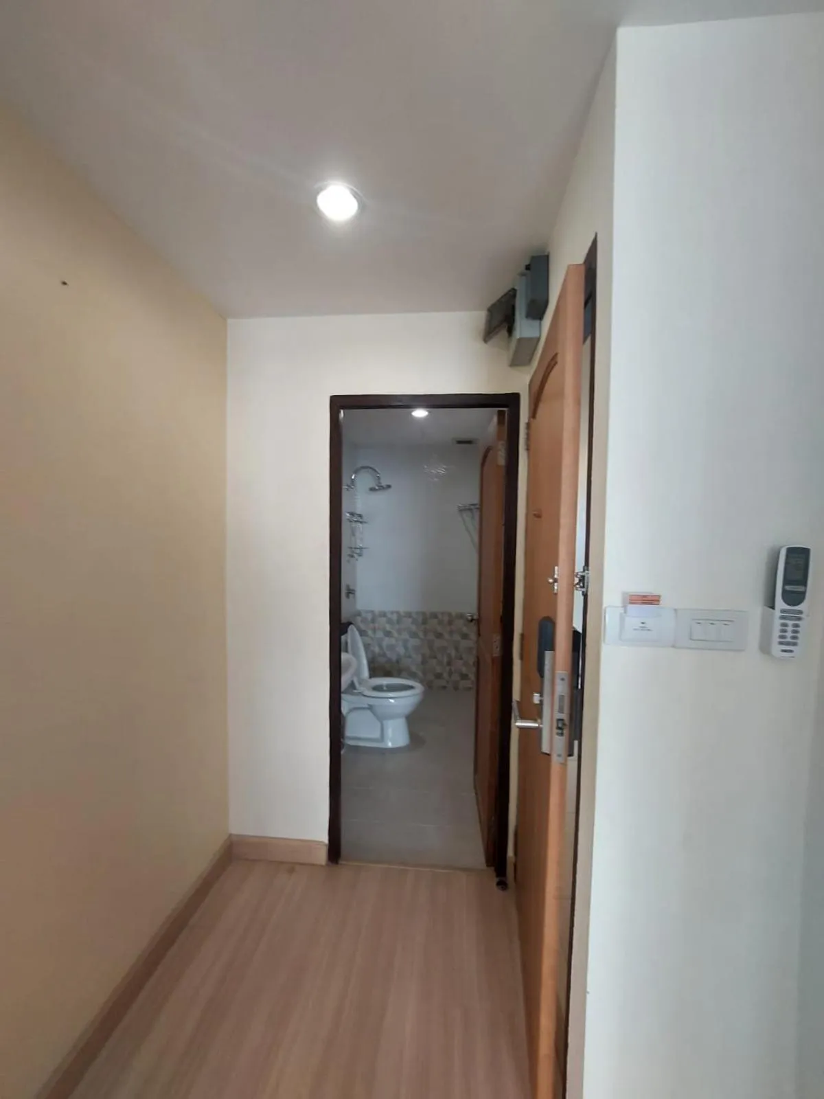 V Check inn Sukhumvit 22