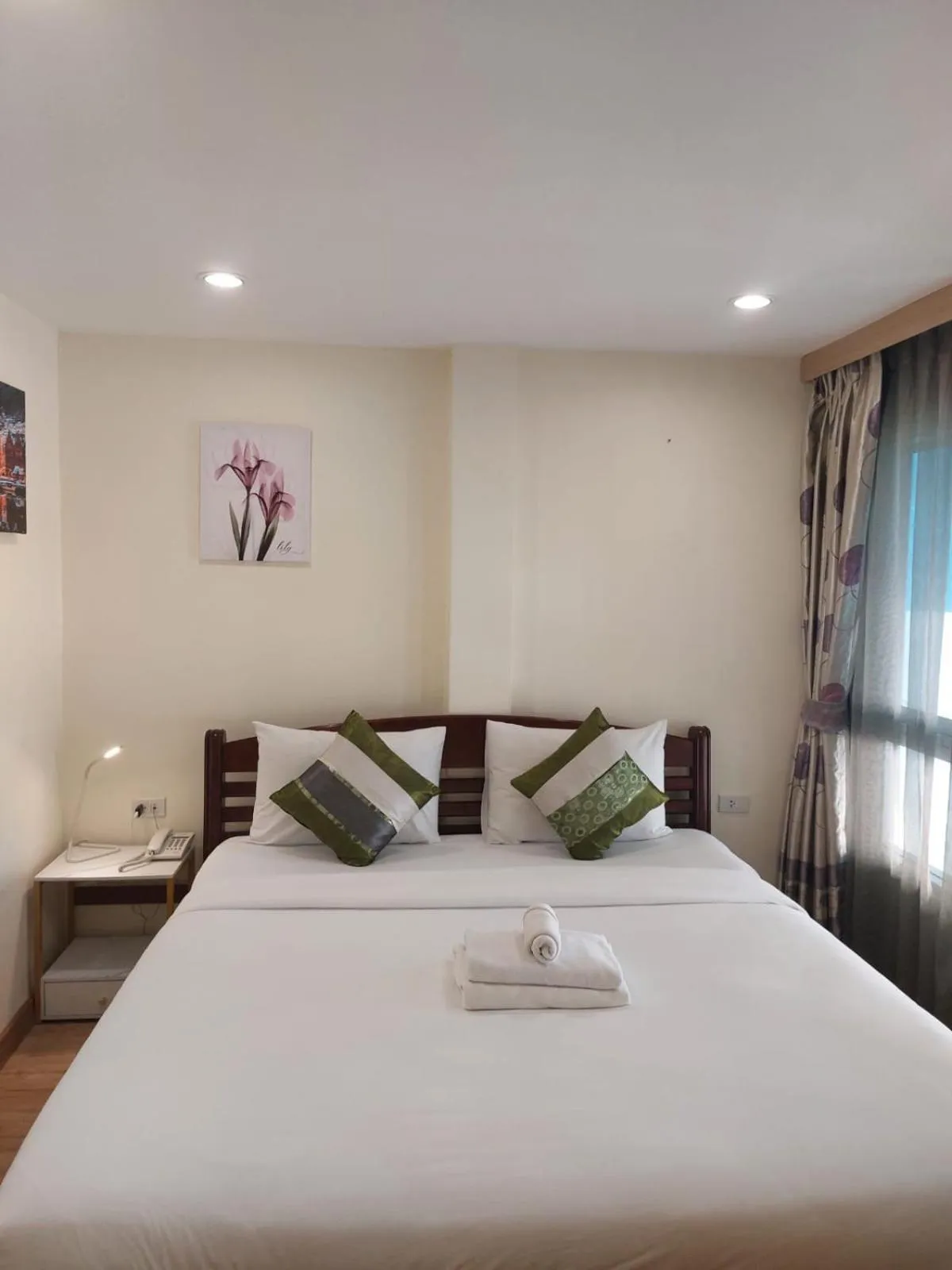 Bed in V Check inn Sukhumvit 22
