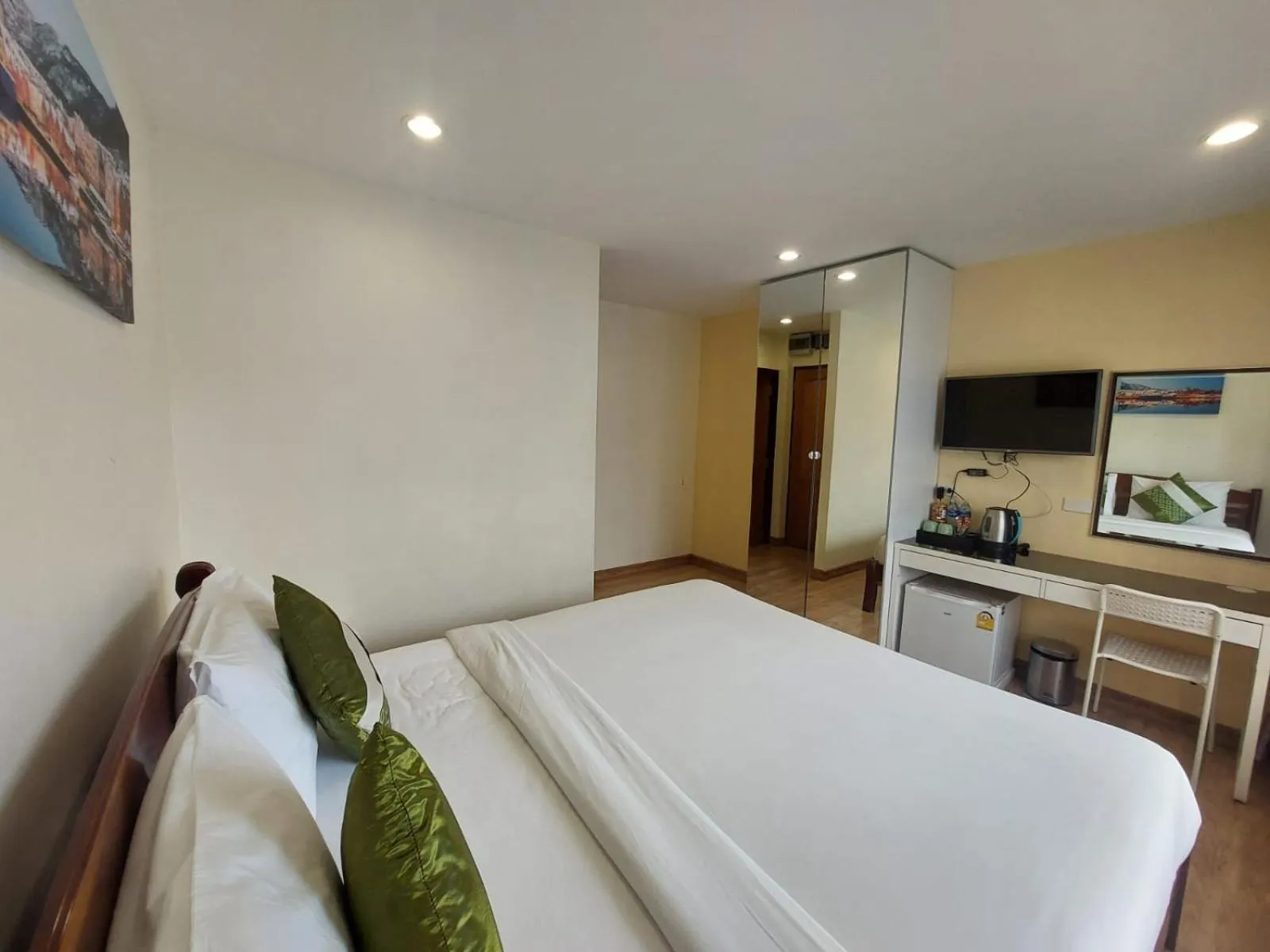 Bed in V Check inn Sukhumvit 22