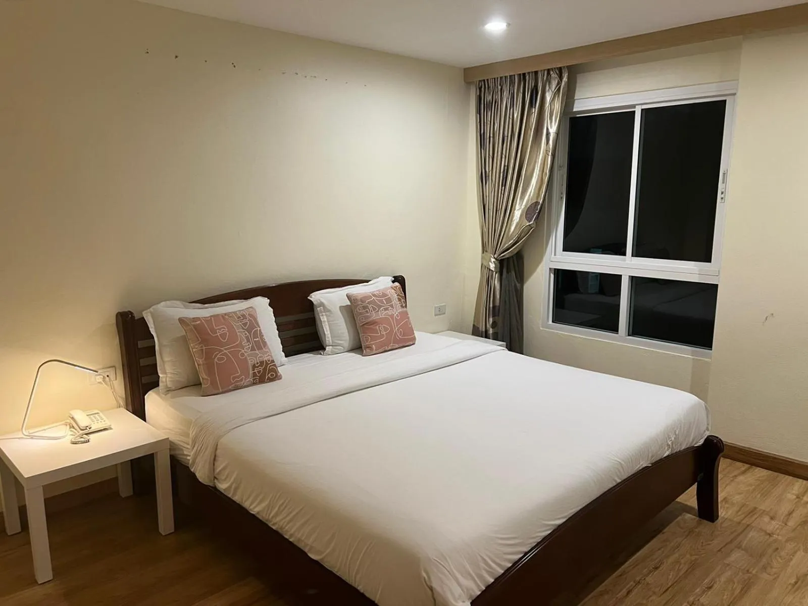 Bed in V Check inn Sukhumvit 22