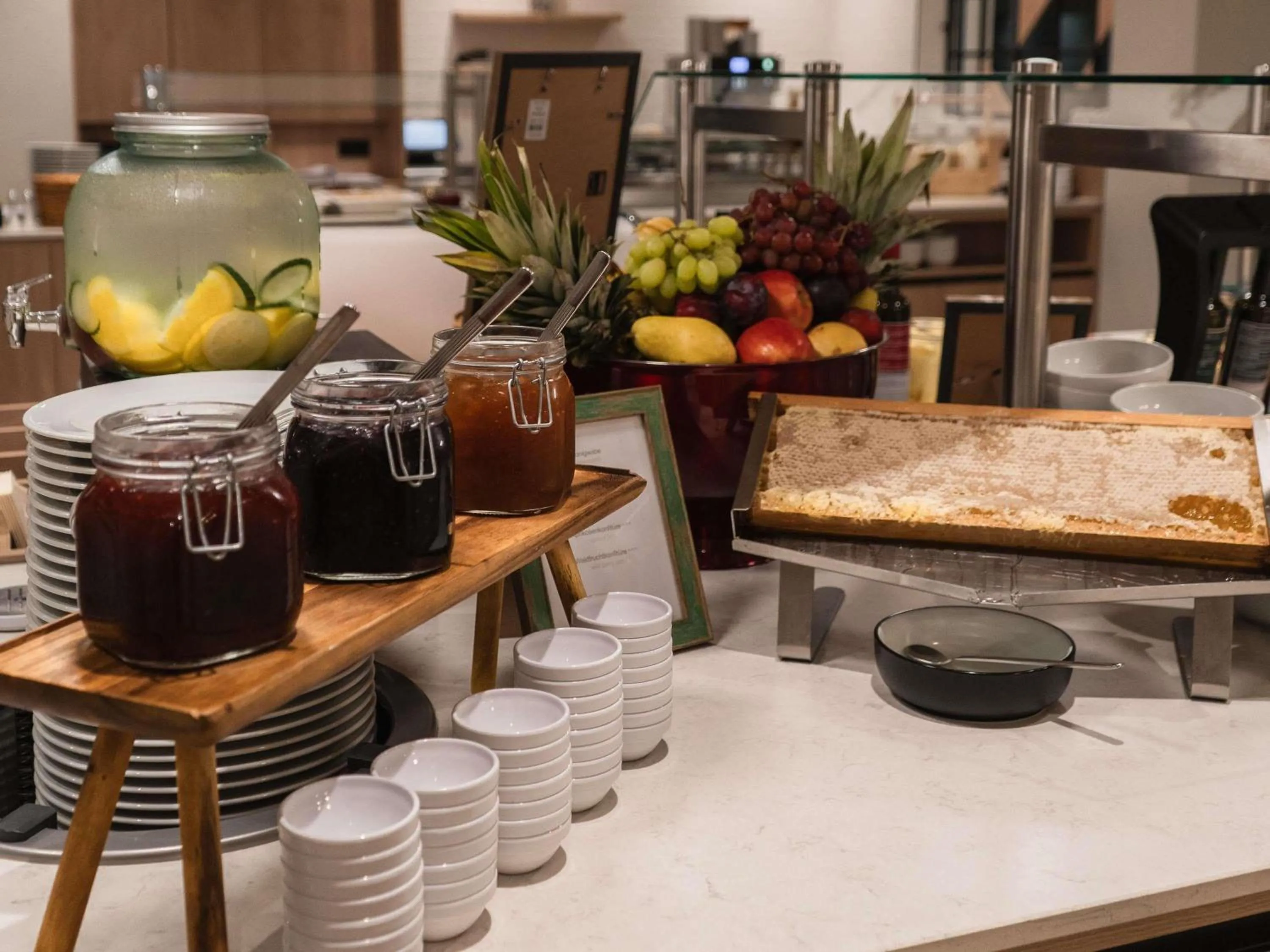 Breakfast in Fora Hotel Hannover by Mercure