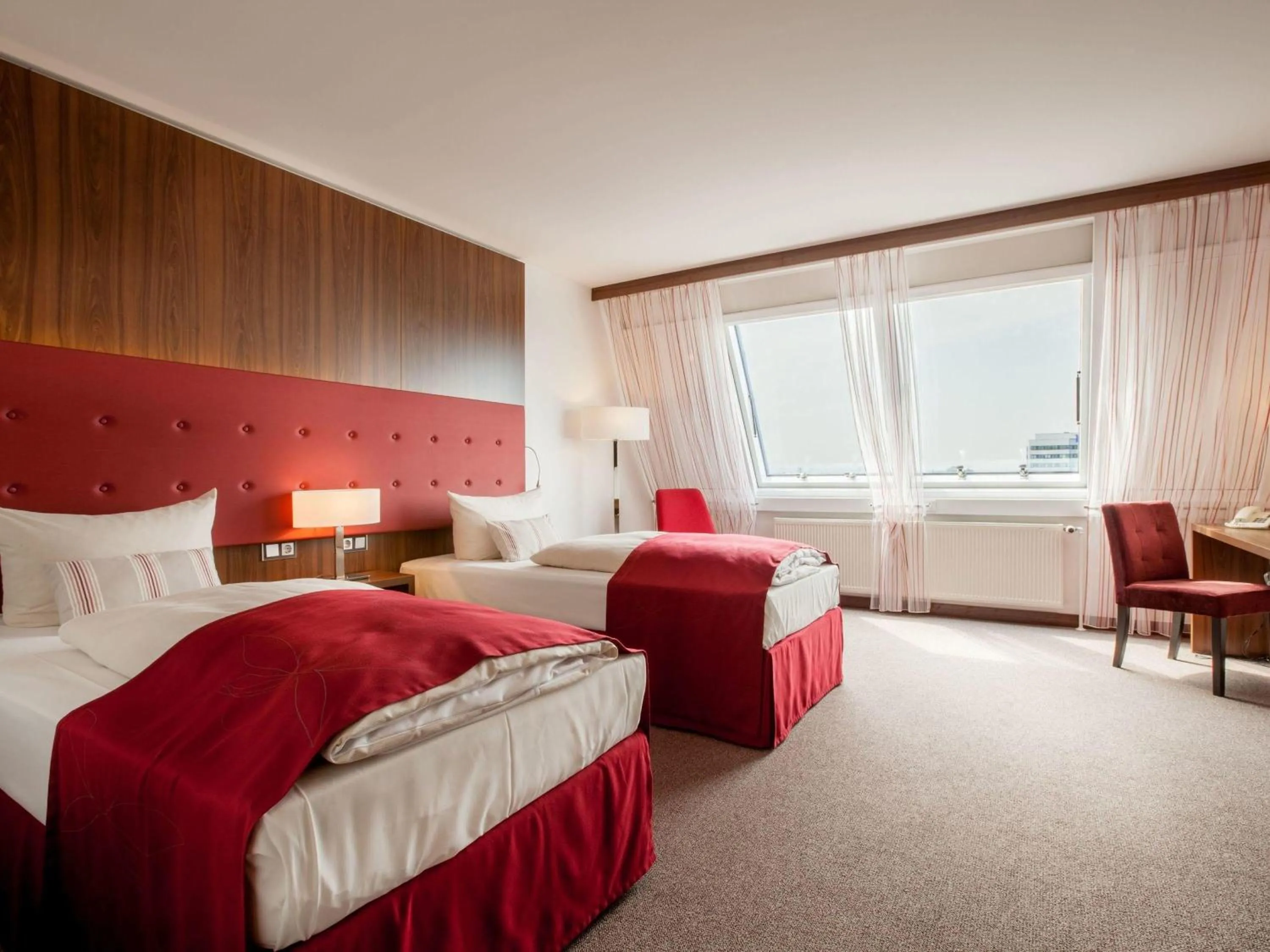 Bedroom, Bed in Fora Hotel Hannover by Mercure