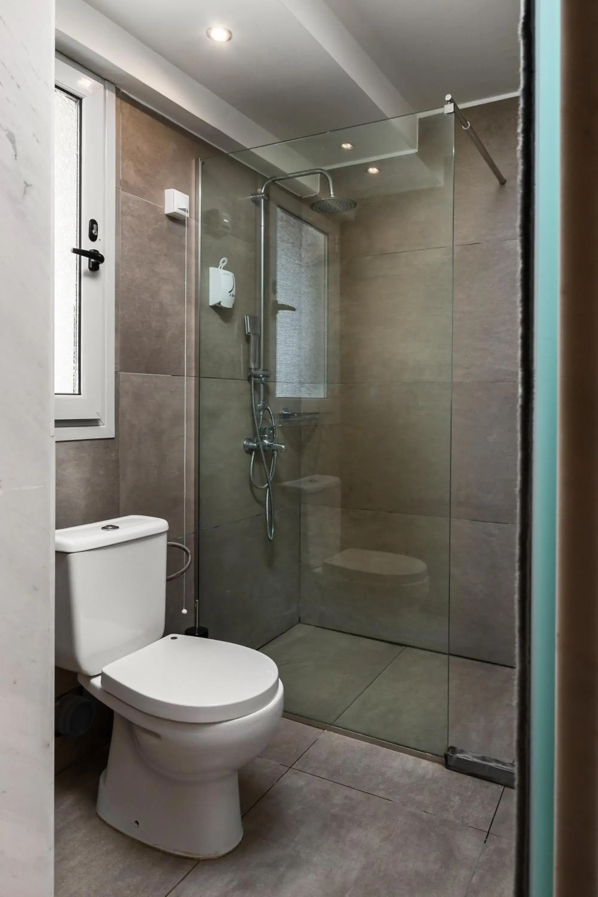 Deluxe Swim-Up Room in Akron Seascape Resort Deluxe Swim-Up Room in Akron Seascape Resort