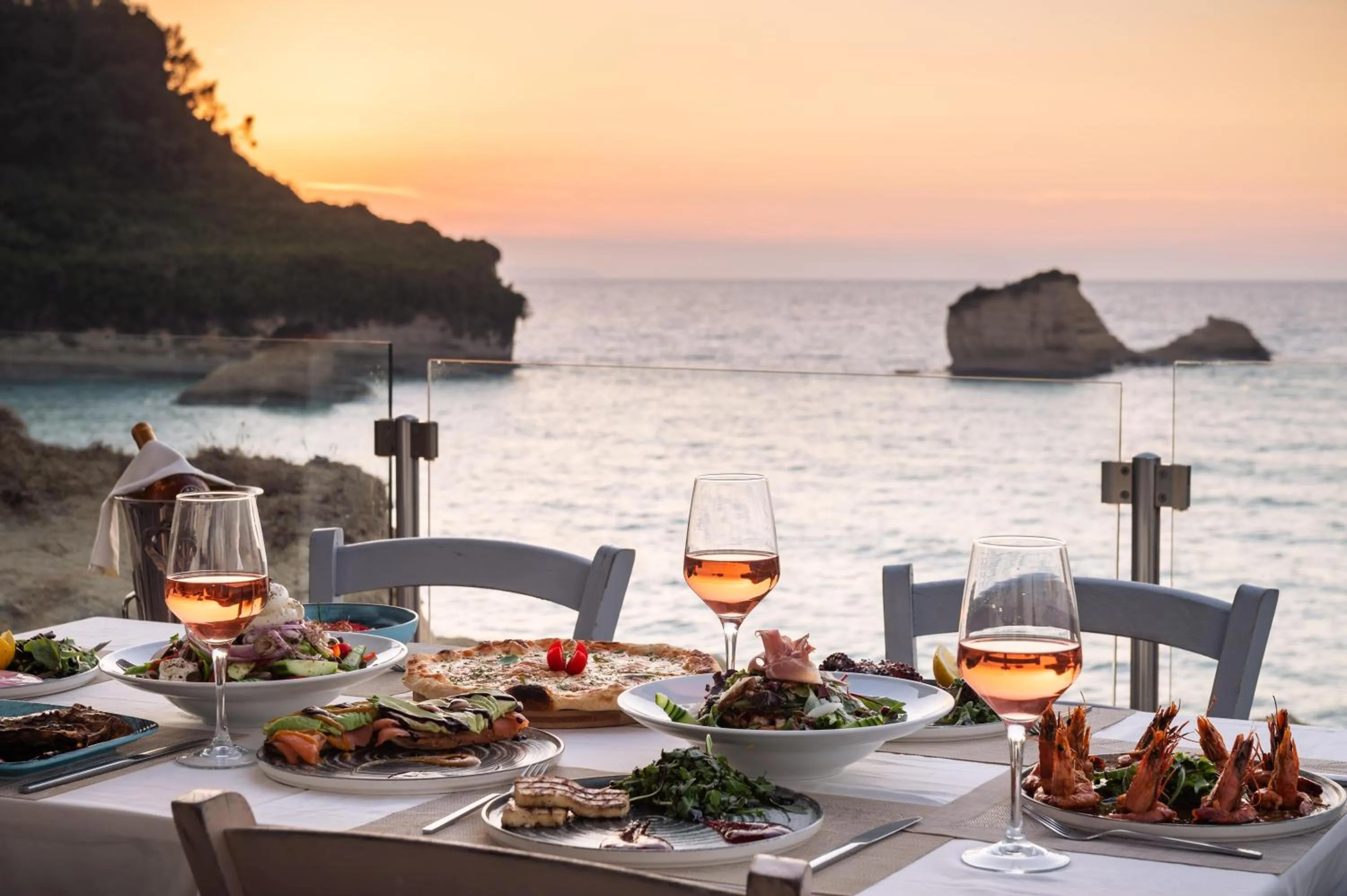 Restaurant/places to eat in Akron Seascape Resort