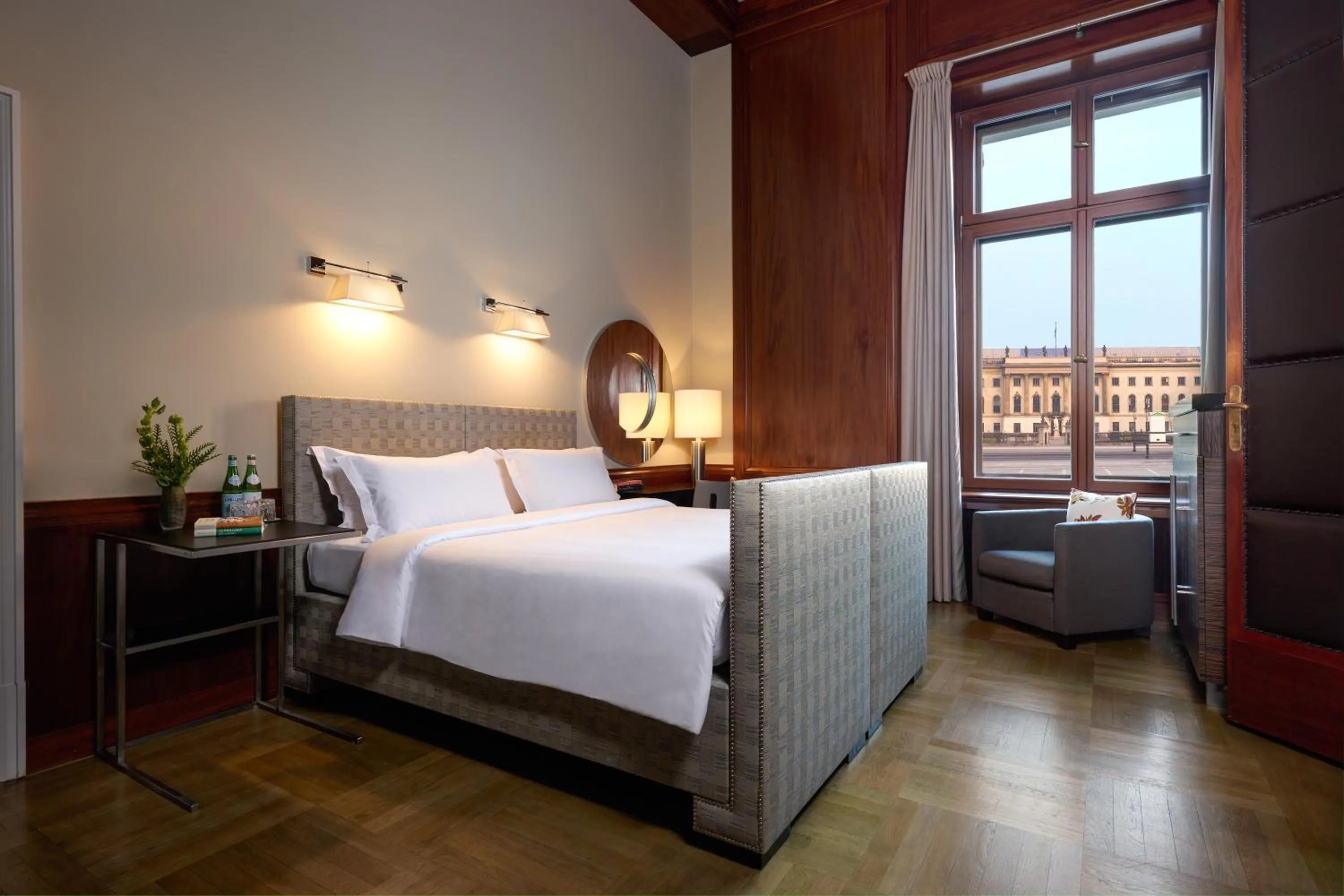 Bed in Hotel De Rome Berlin