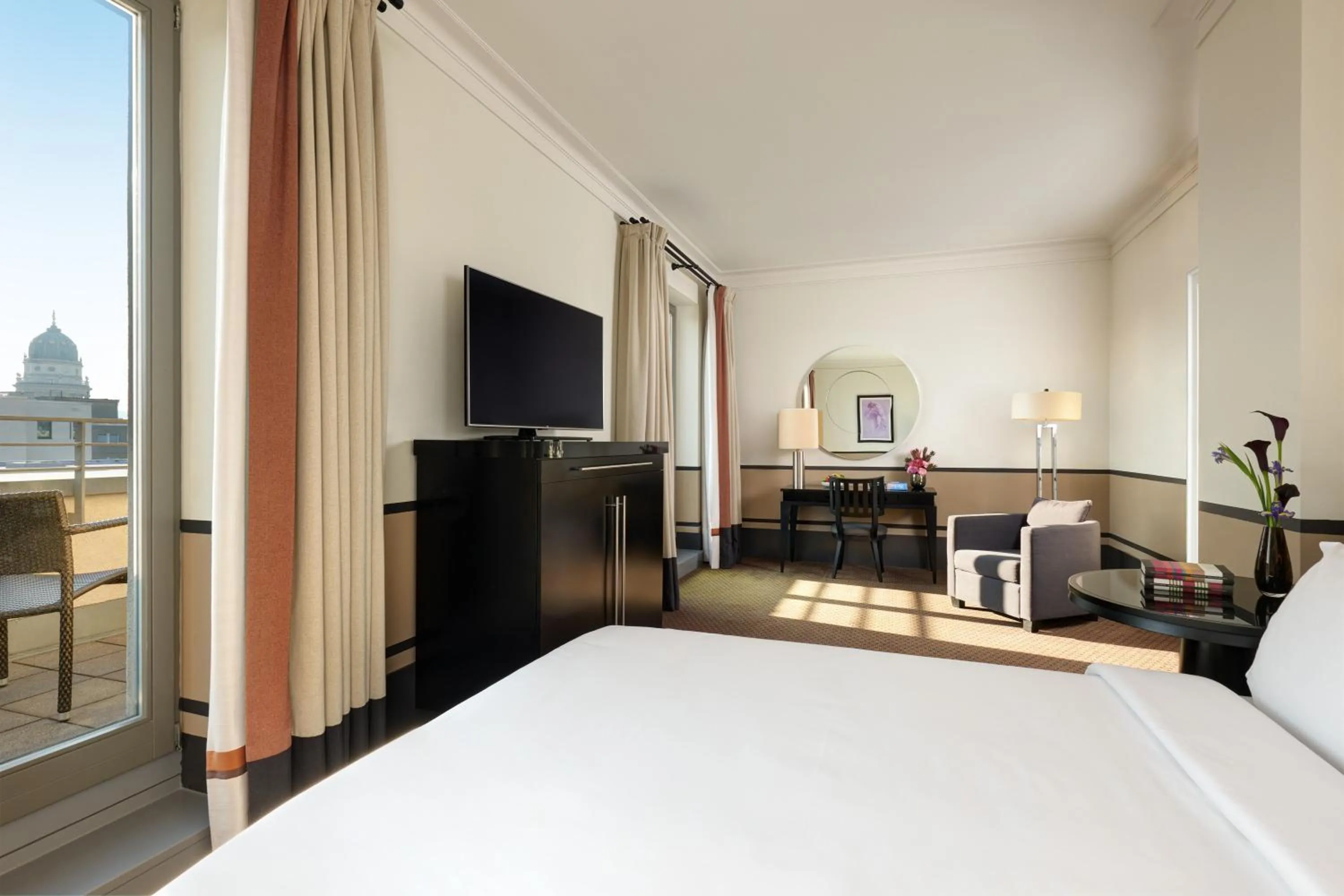 Bed in Hotel De Rome Berlin