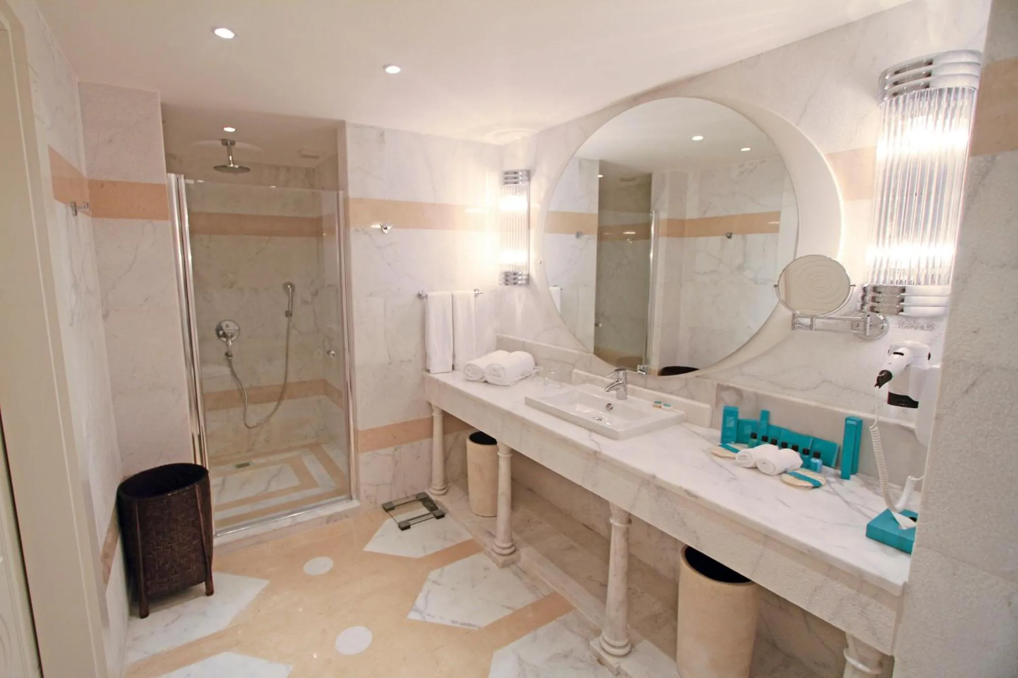 Shower in Hillstone Bodrum Hotel & Spa