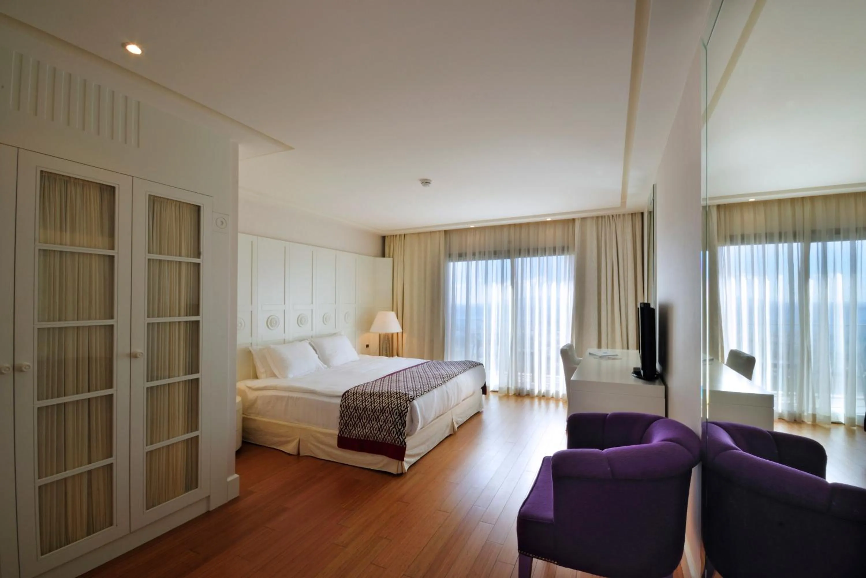 TV and multimedia, Bed in Hillstone Bodrum Hotel & Spa