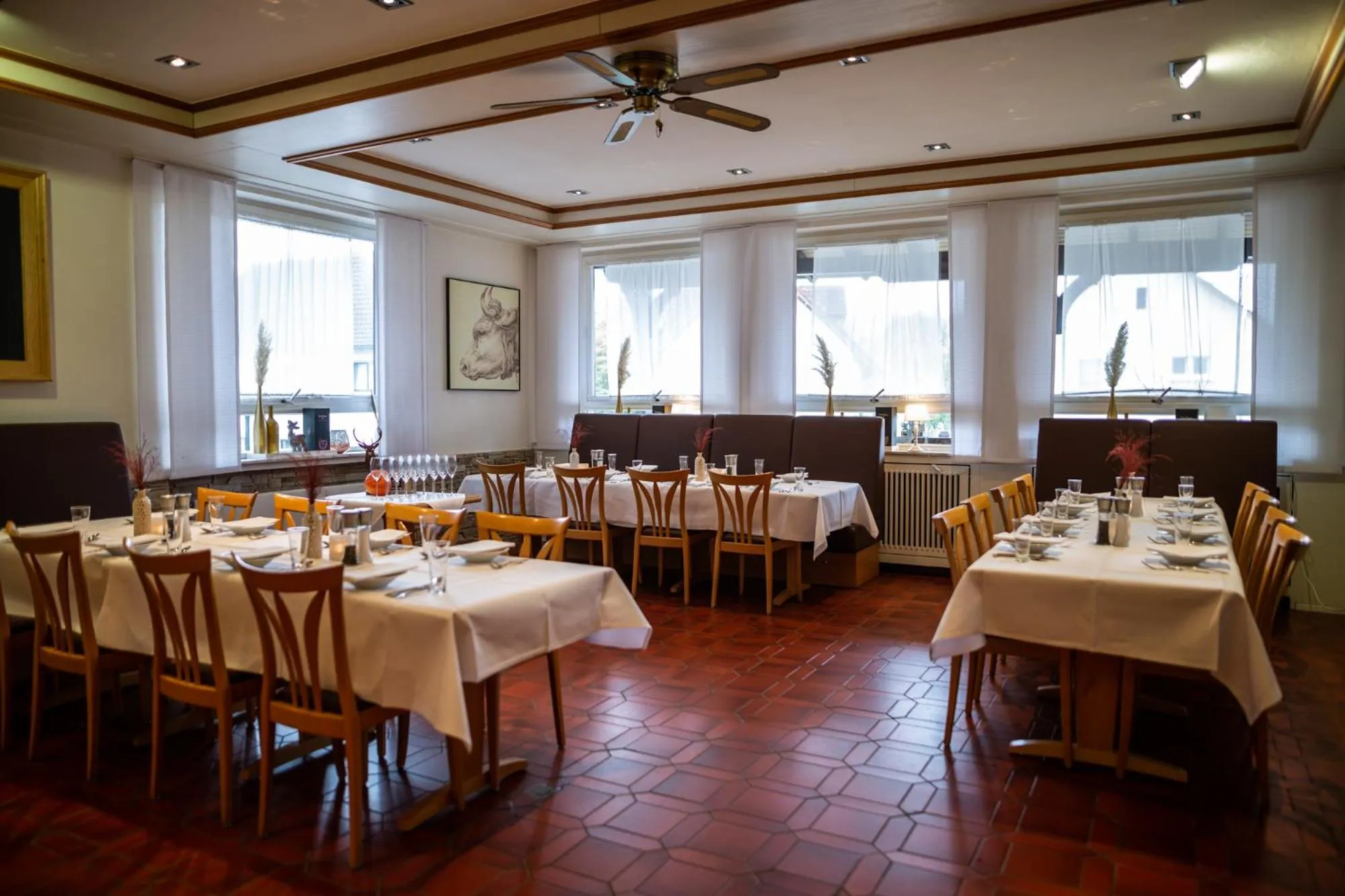 Restaurant/places to eat in Hotel & Restaurant Zum Ochsen -Ox Distillery