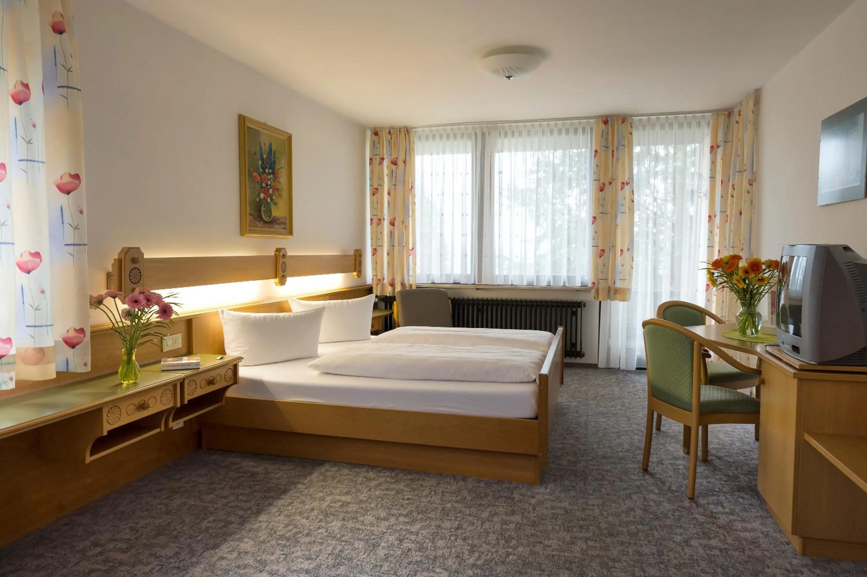 Photo of the whole room, Bed in Hotel Dreisonnenberg