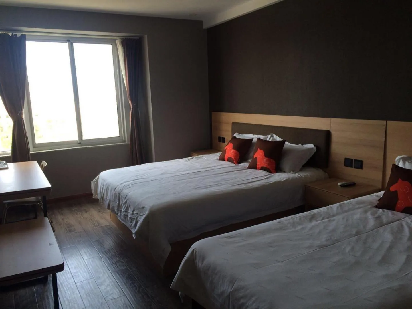 JUN Hotels Shandong Weihai Huancui District High Speed Rail North Station Store