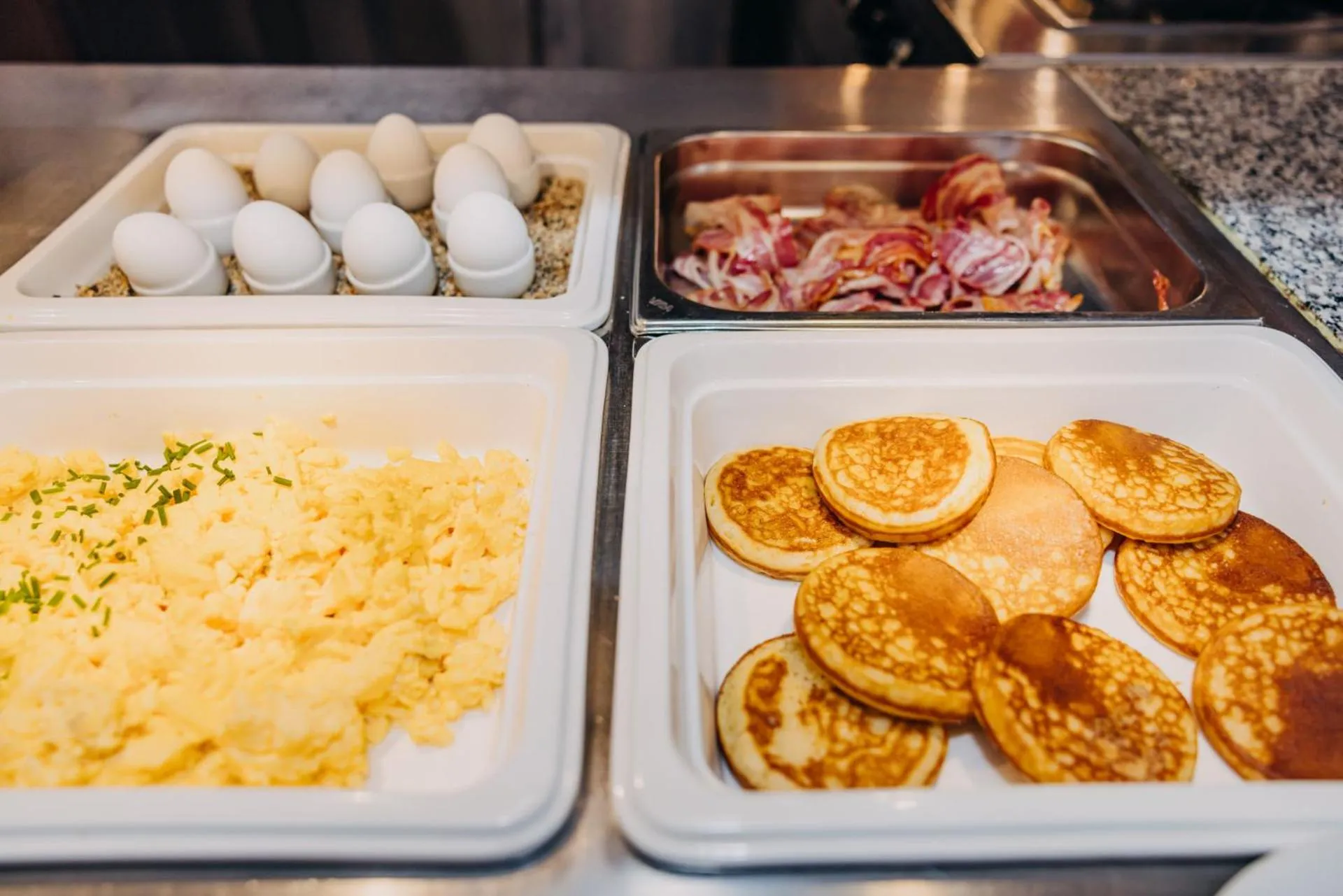 Buffet breakfast in NP Hotel Ullrich