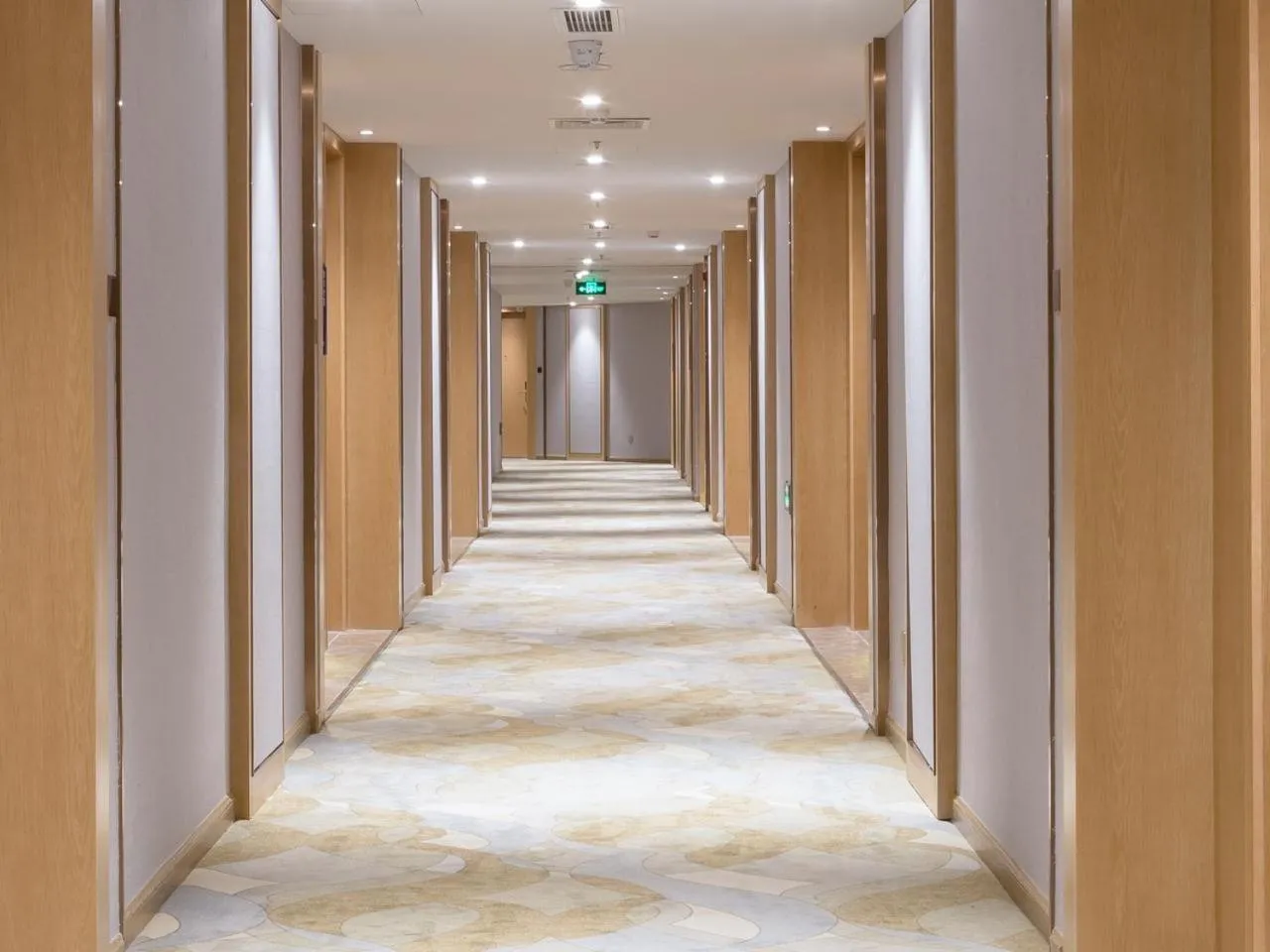 Shenzhen Universide-Senter＆BaoHe Road Kyriad Marvelous Hotel