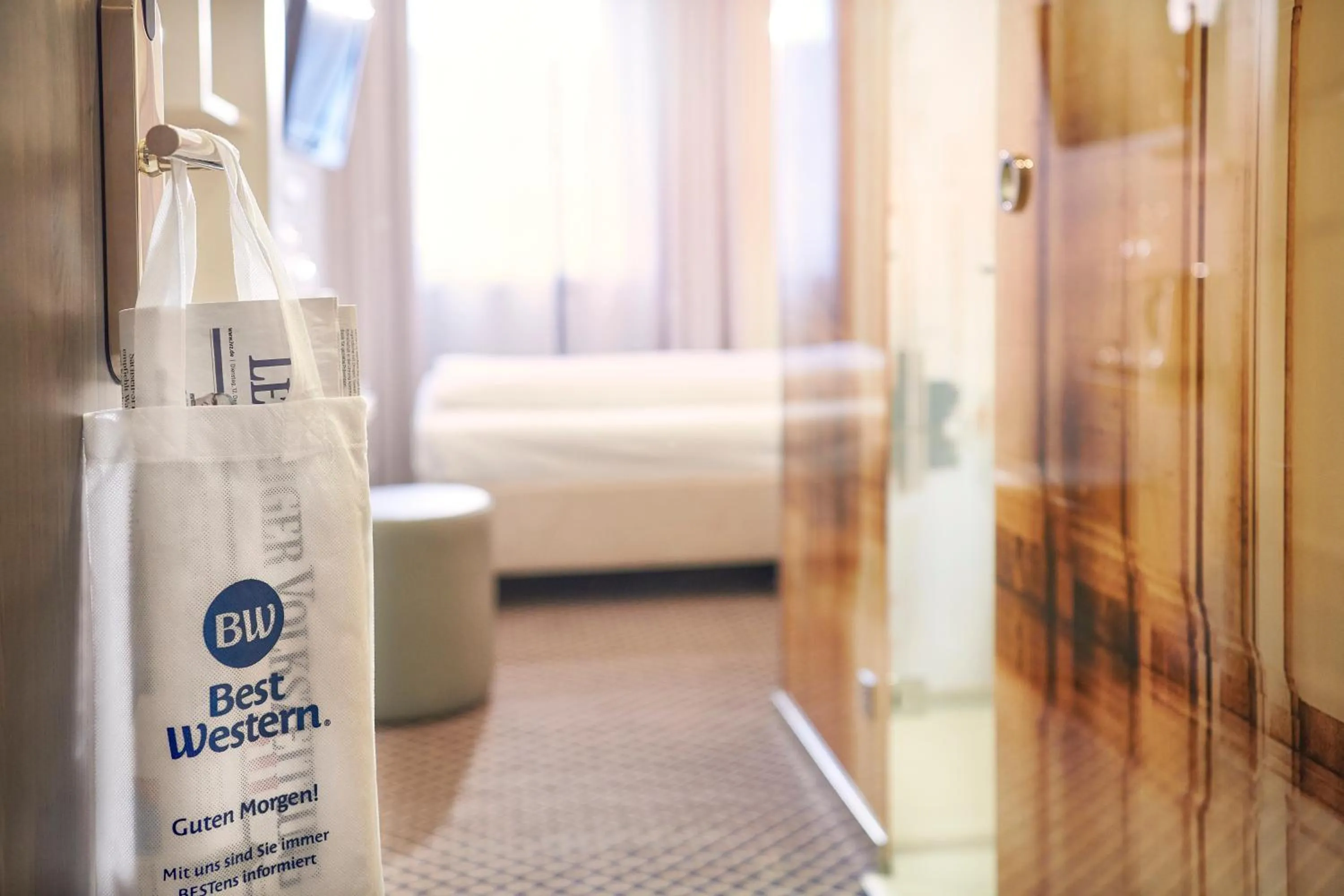 Logo/Certificate/Sign, Bed in Best Western Hotel Leipzig City Centre