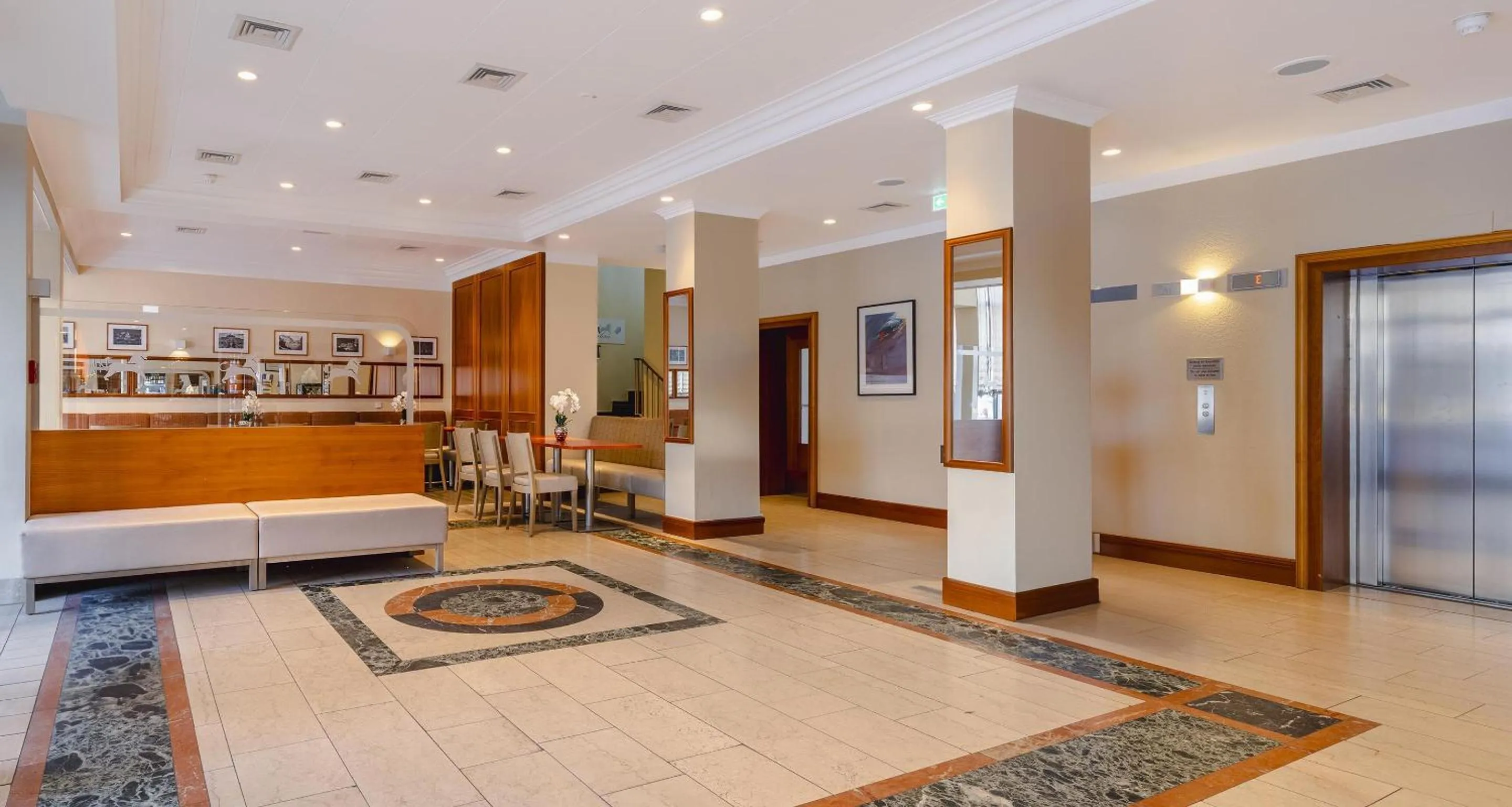 Lobby or reception in Best Western Hotel Leipzig City Centre