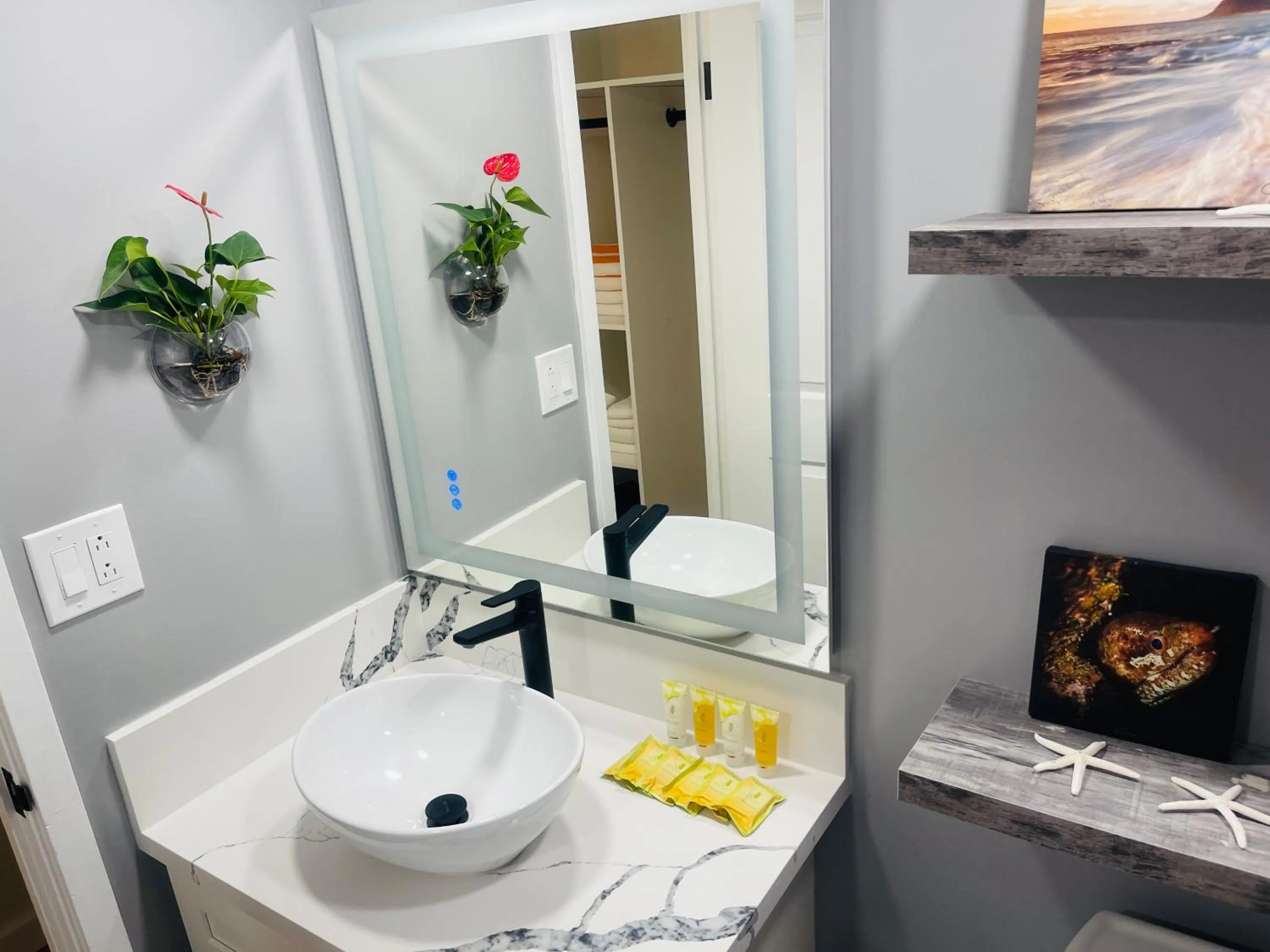 Marine Surf 16th floor