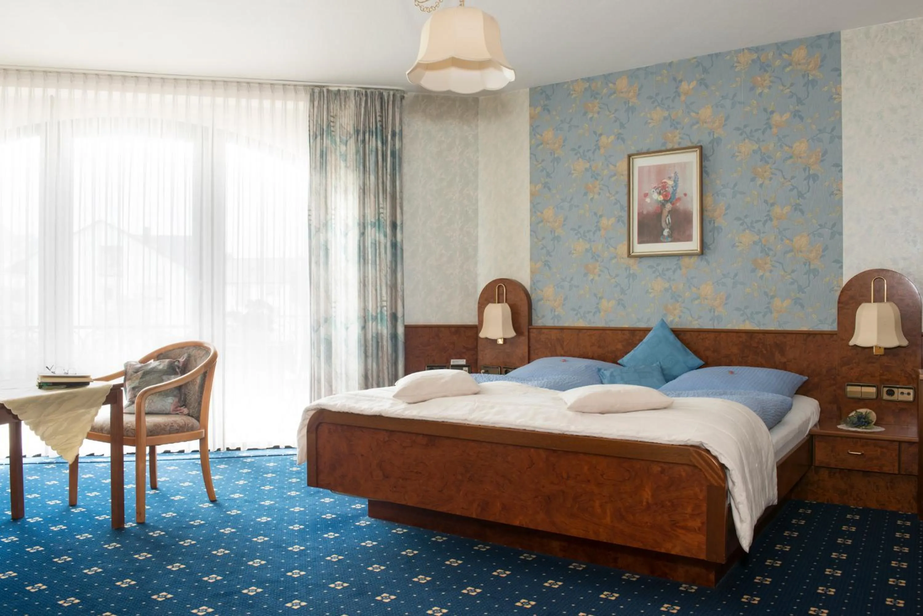 Photo of the whole room, Bed in Hotel zum Rehberg