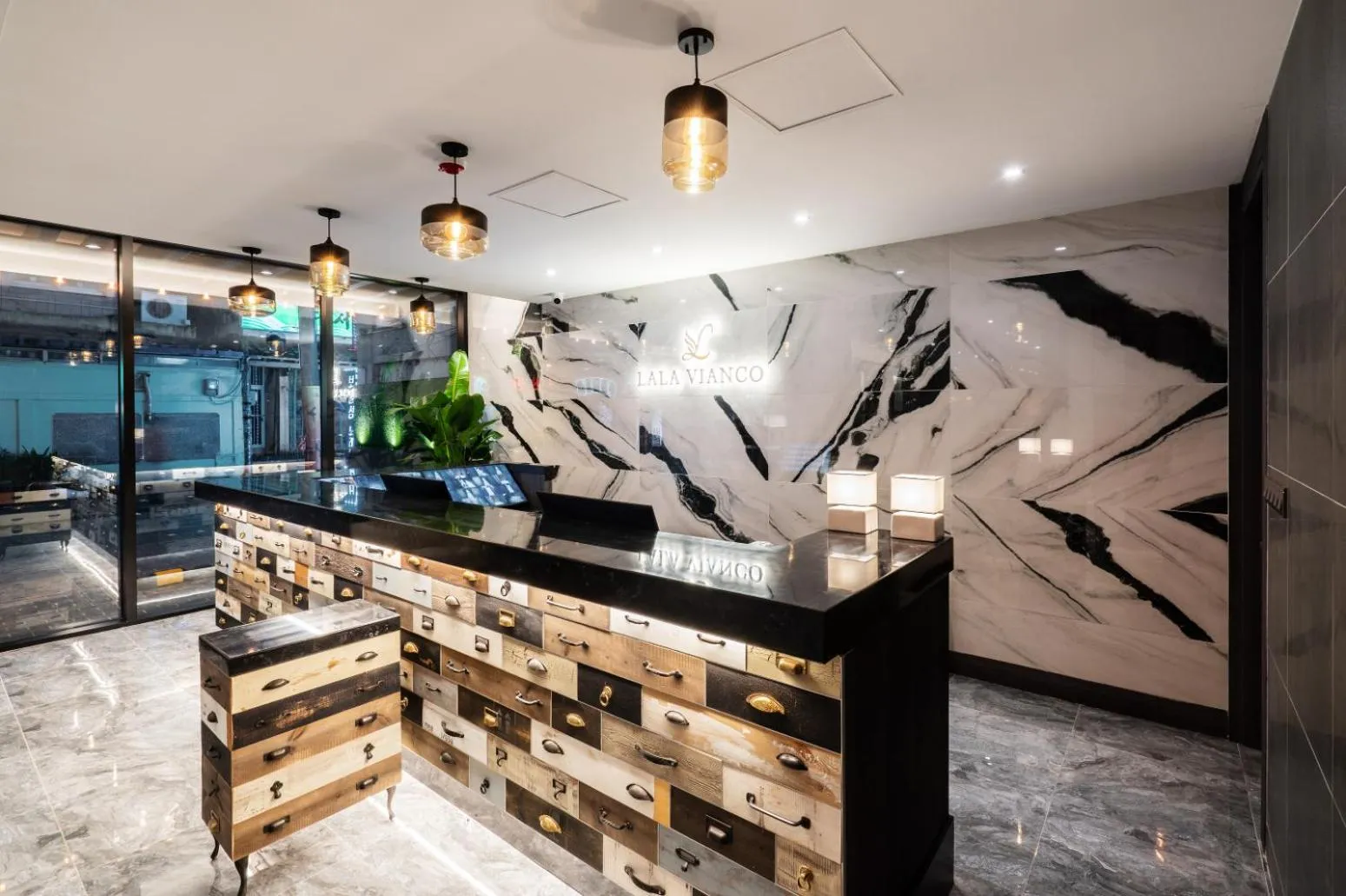 LALA VIANCO BUSINESS Hotel