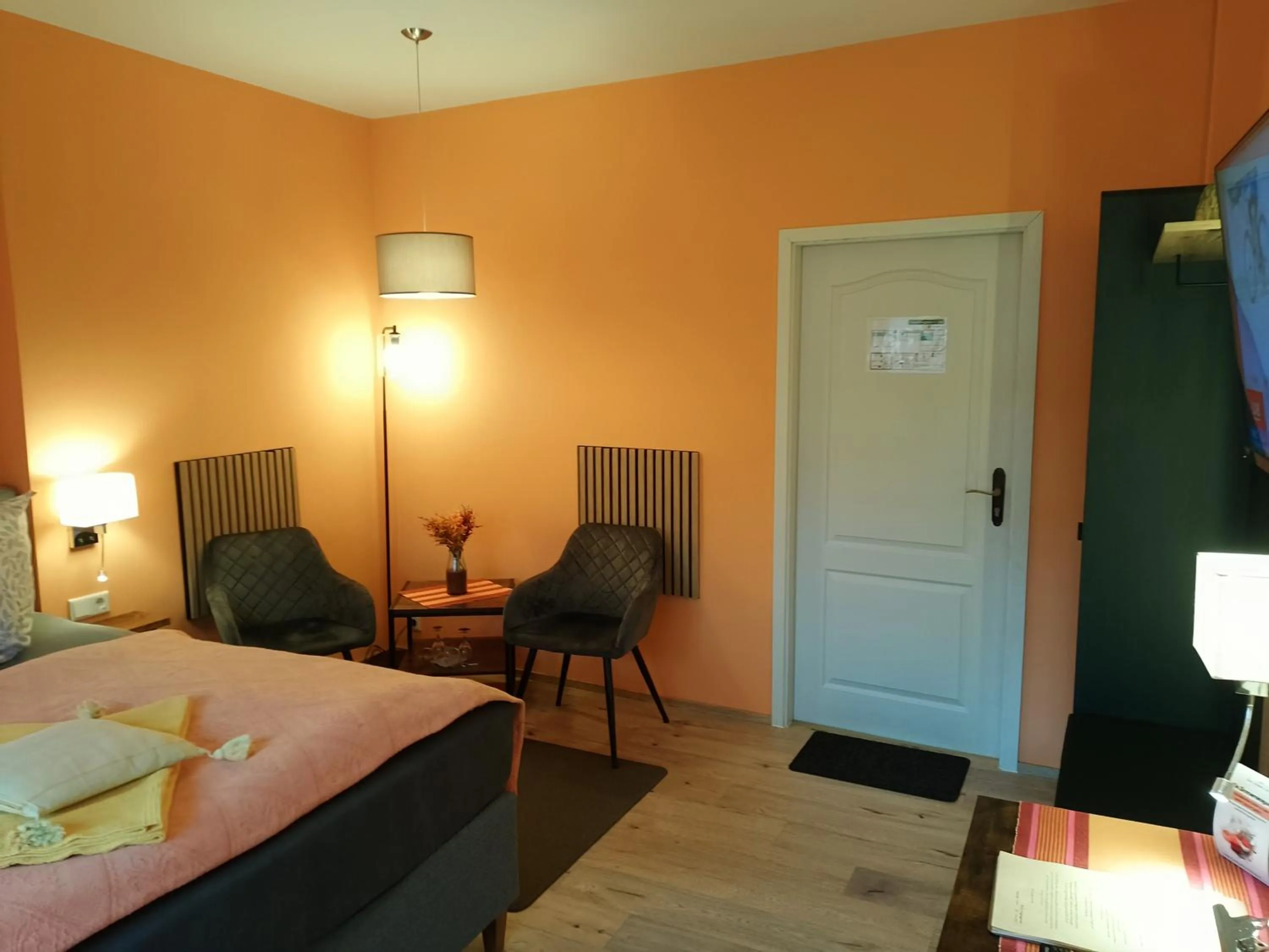 Bedroom, Bed in Hermanns Hotel Zum Goldenen Stern