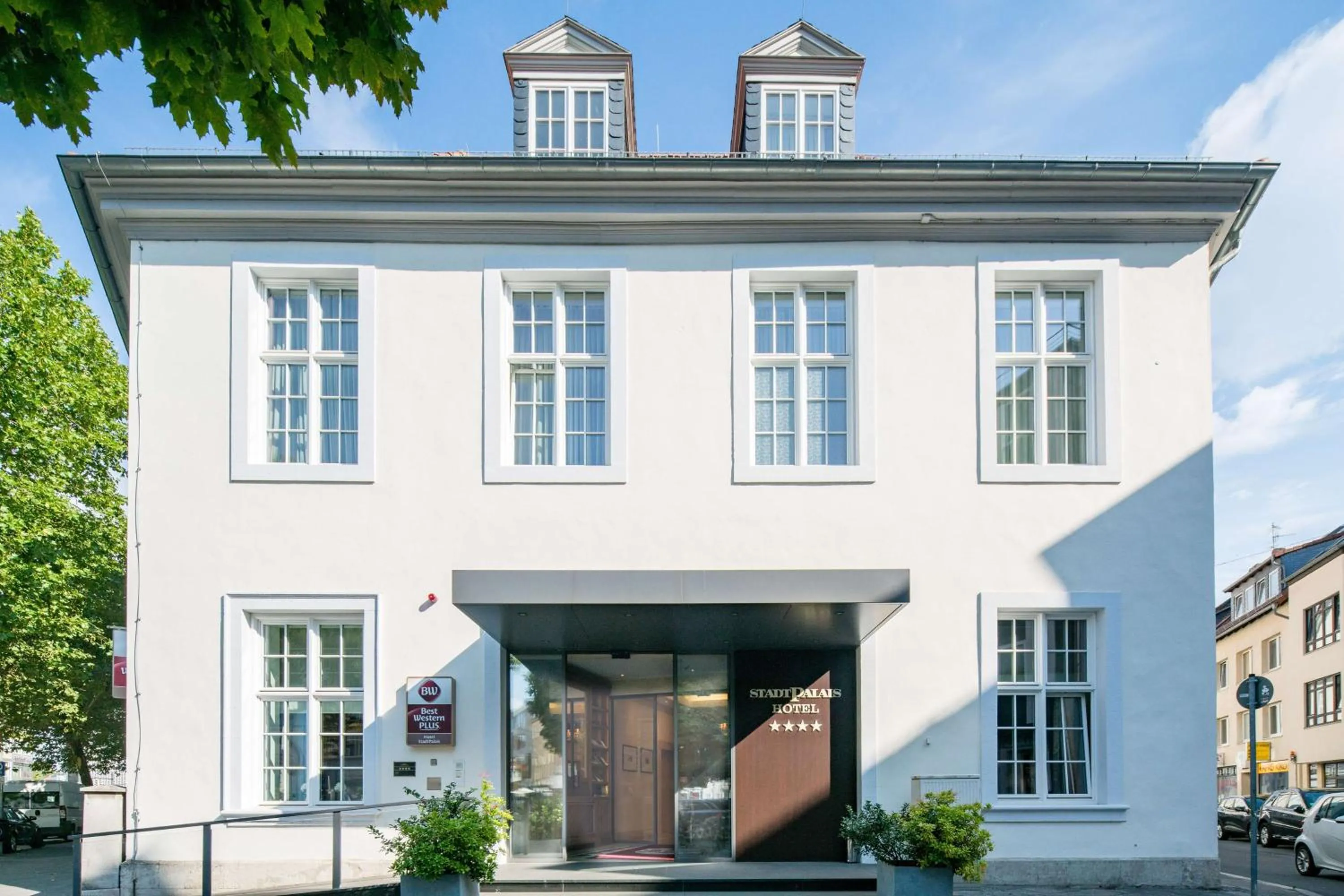 Property building in Best Western Plus Hotel StadtPalais