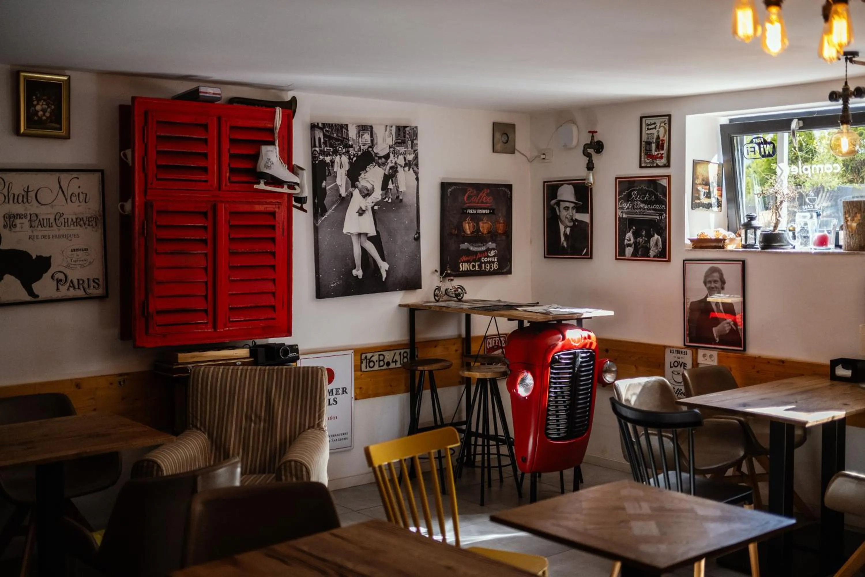 Coffee/tea facilities in compleX living aparthotel