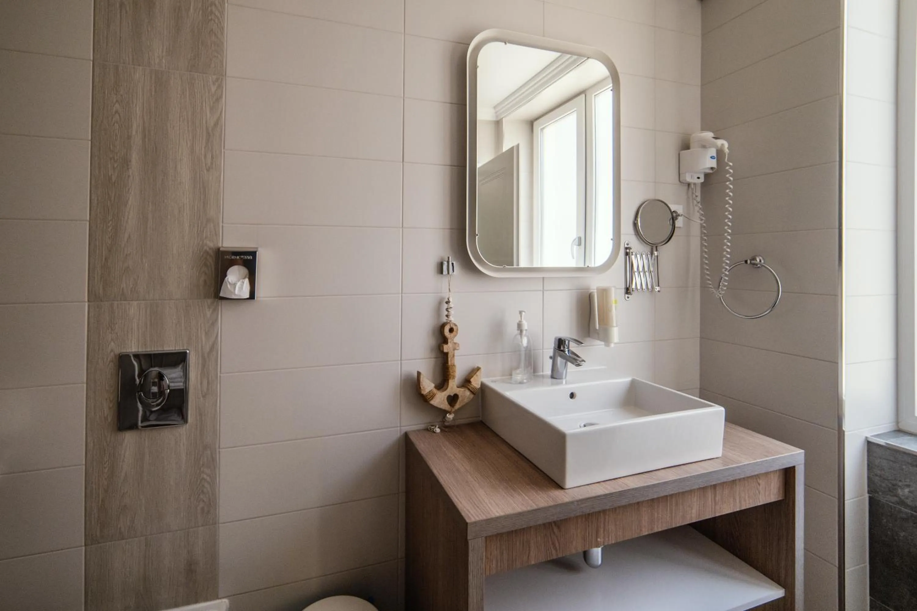 Bathroom in compleX living aparthotel