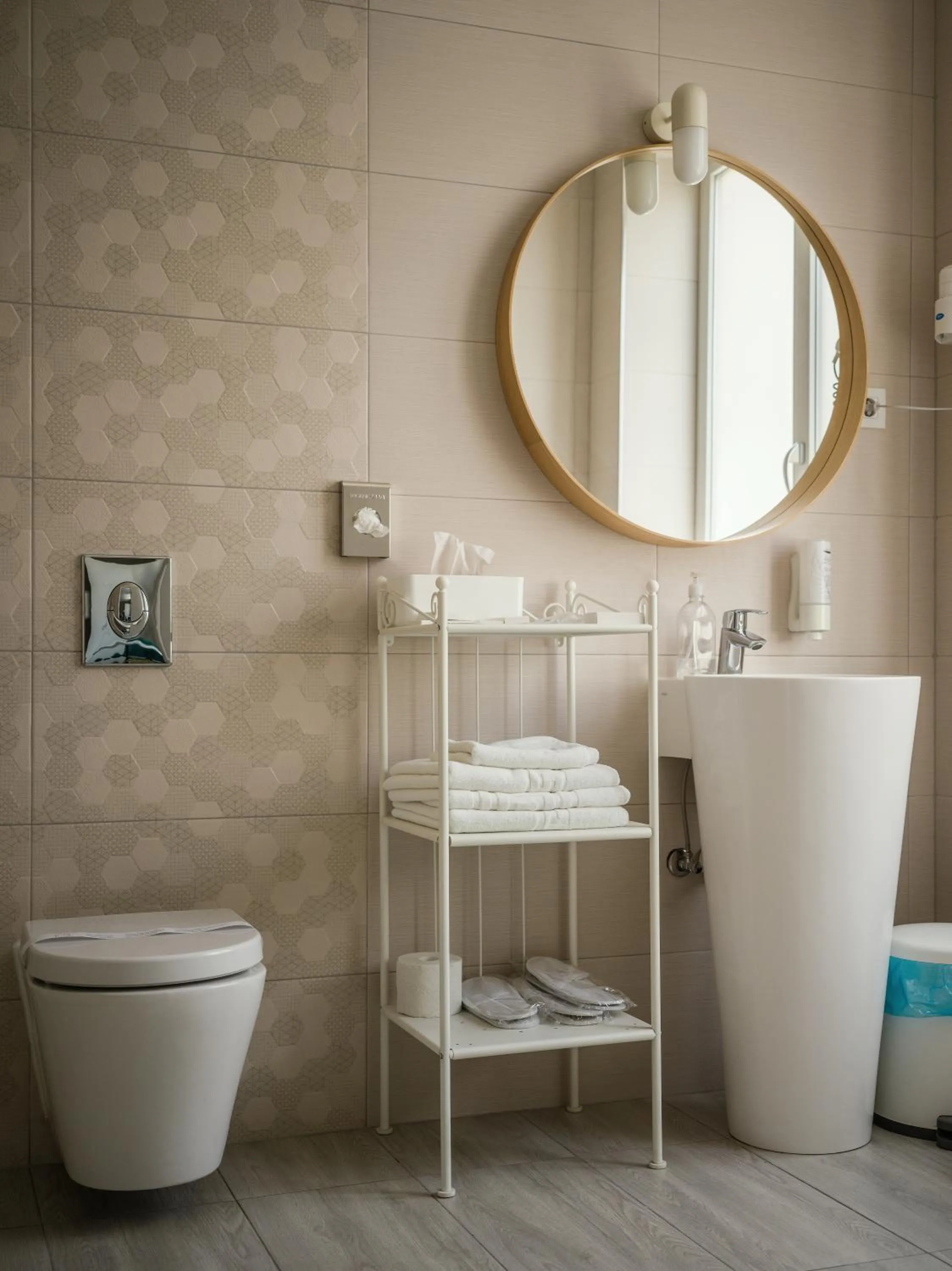 Bathroom in compleX living aparthotel
