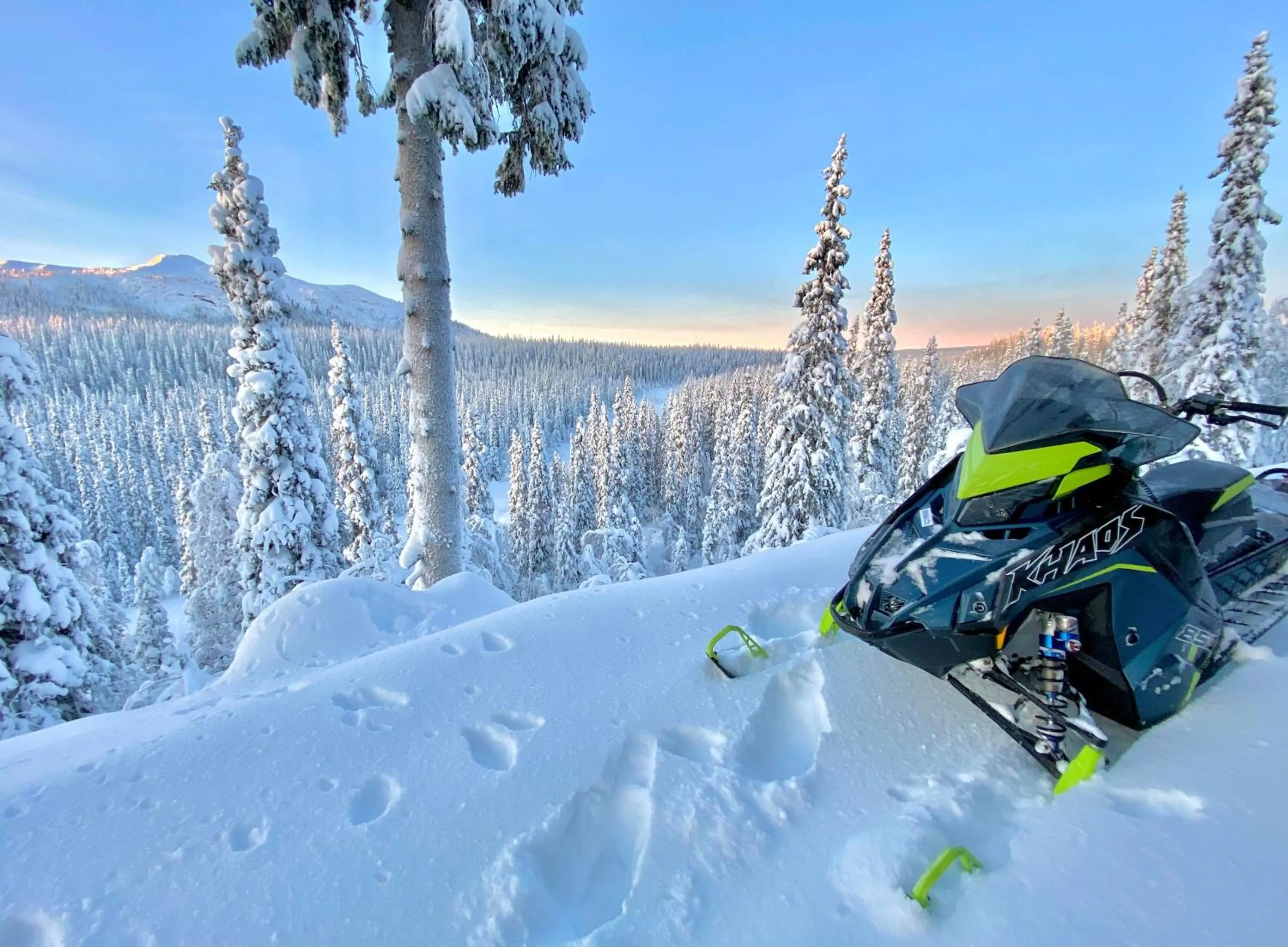 Mountain view in Big River Camp Hotel & Spa