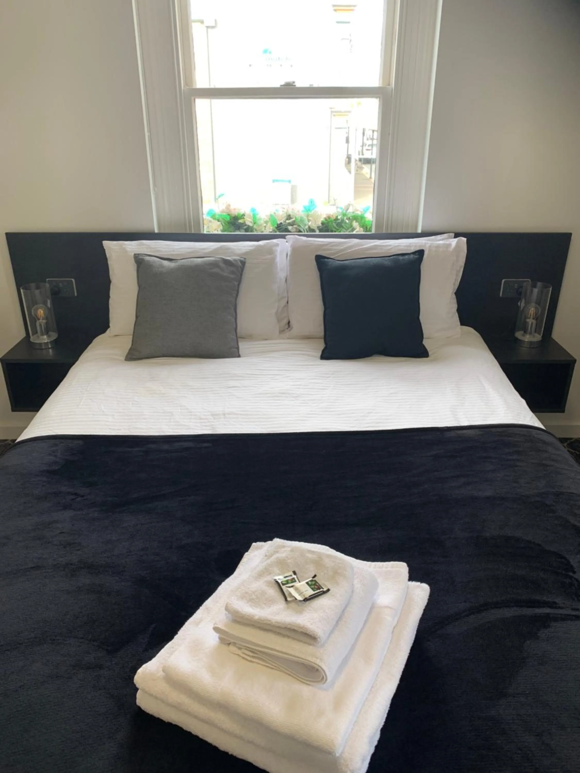 Bed in Queens Arms Hotel