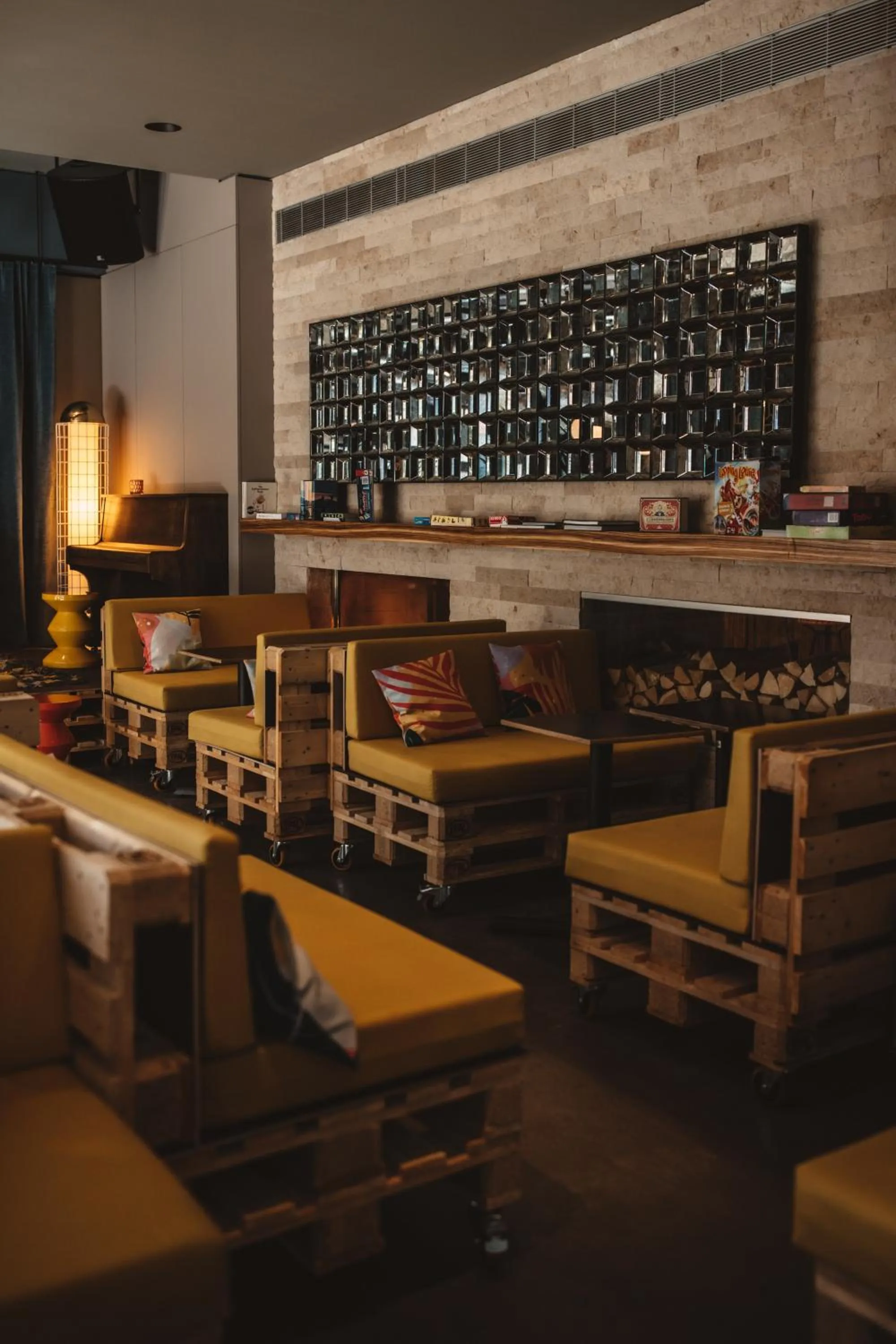 Communal lounge/ TV room in Superbude Hamburg Altona