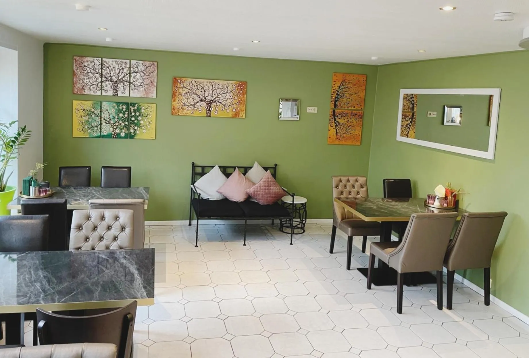 Breakfast in Europa Hotel City