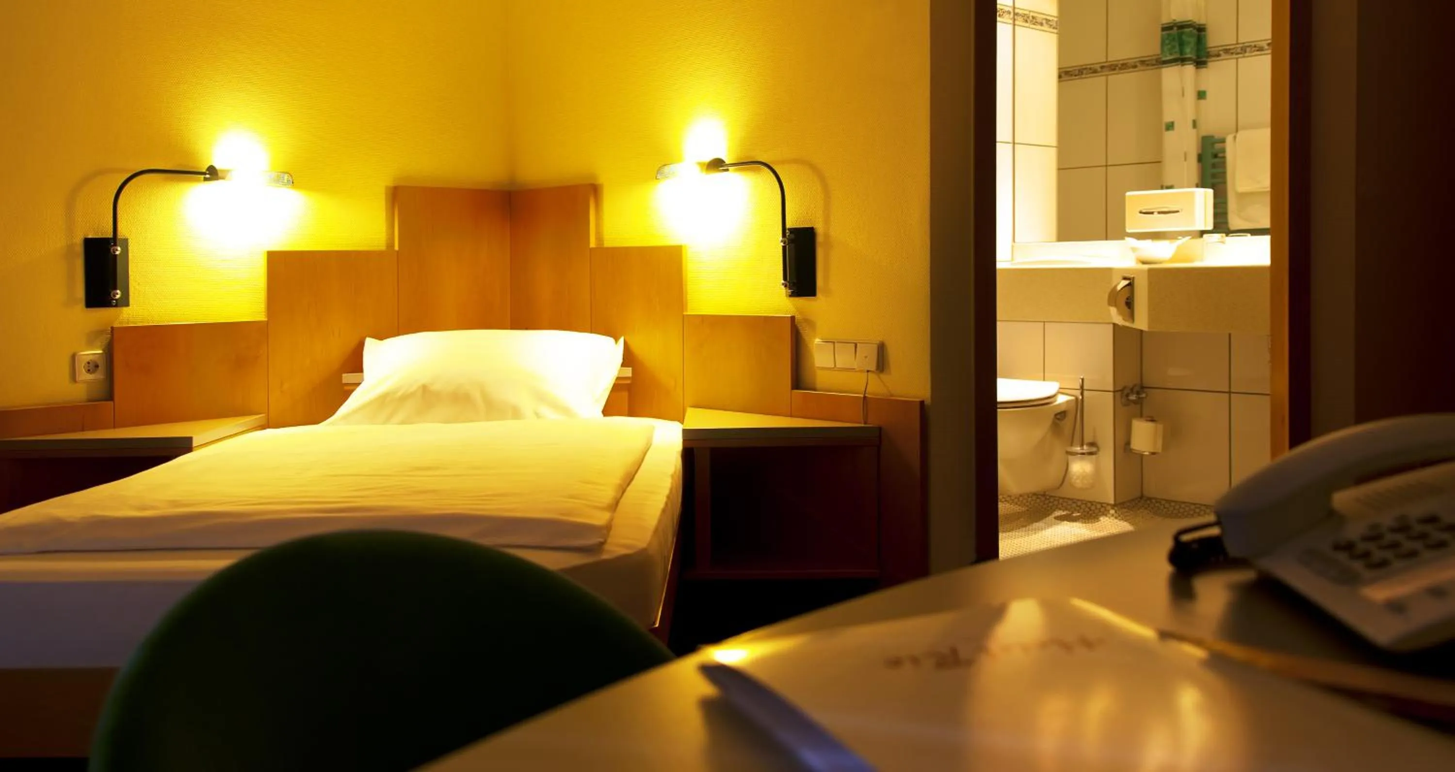 Photo of the whole room, Bed in Hotel Rio Karlsruhe