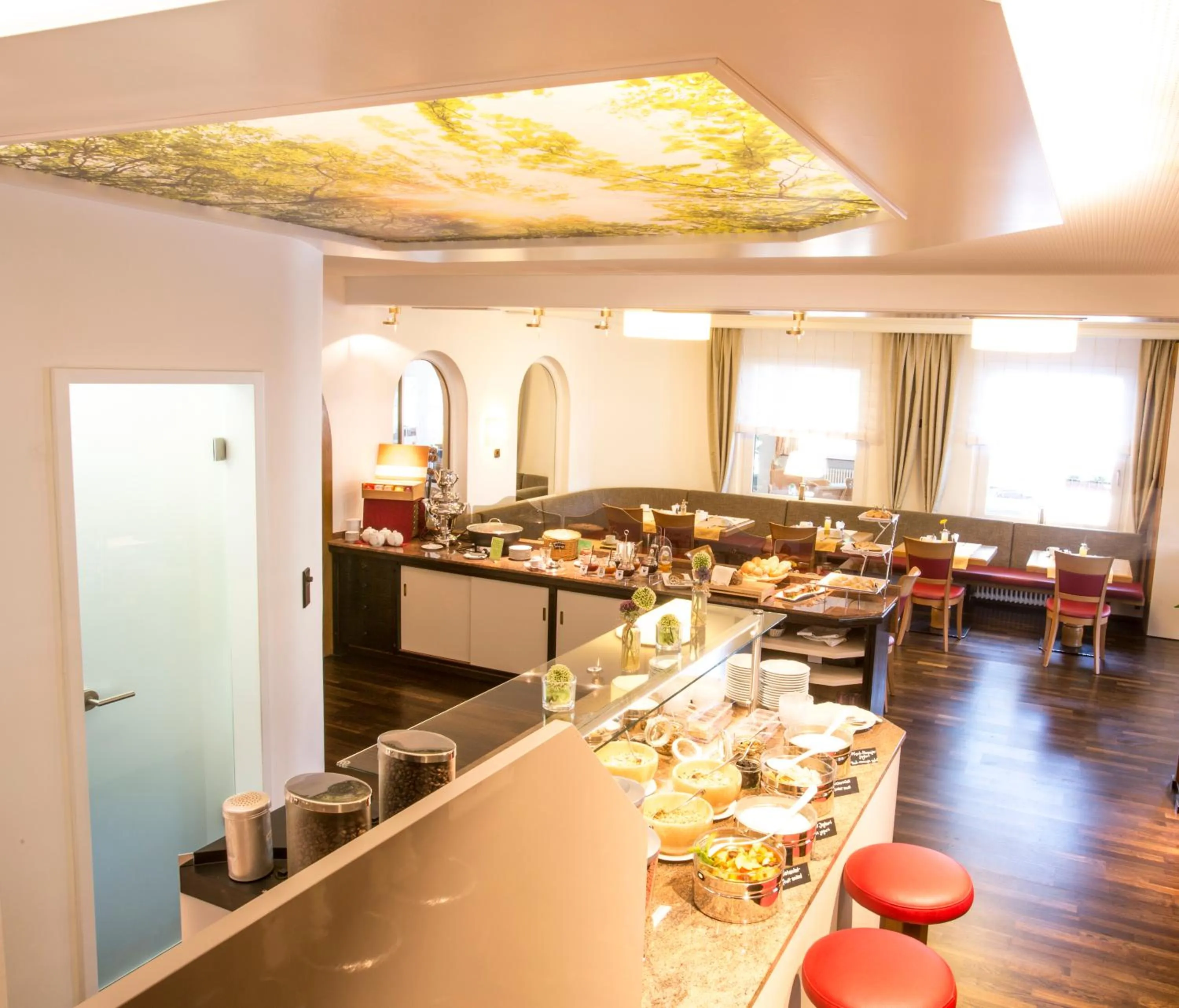 Restaurant/places to eat in Hotel Krone