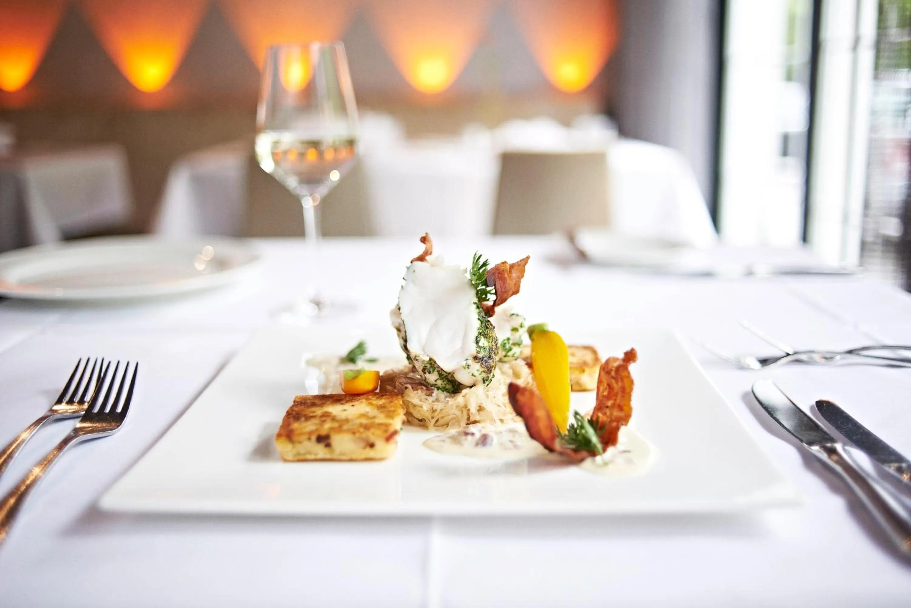 Restaurant/places to eat in Hotel Zugbrücke Grenzau GmbH