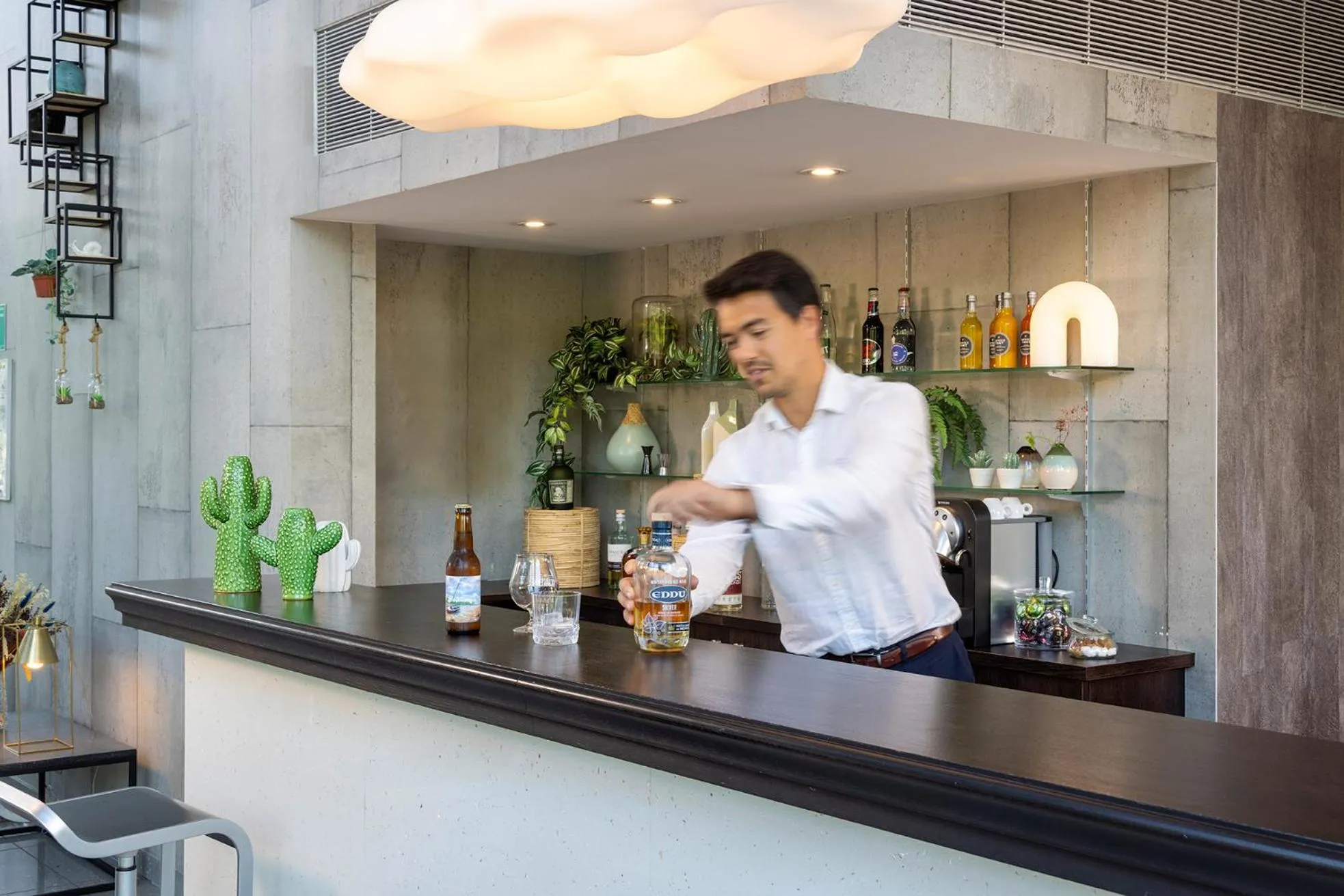 Staff in Best Western Plus Hôtel Isidore