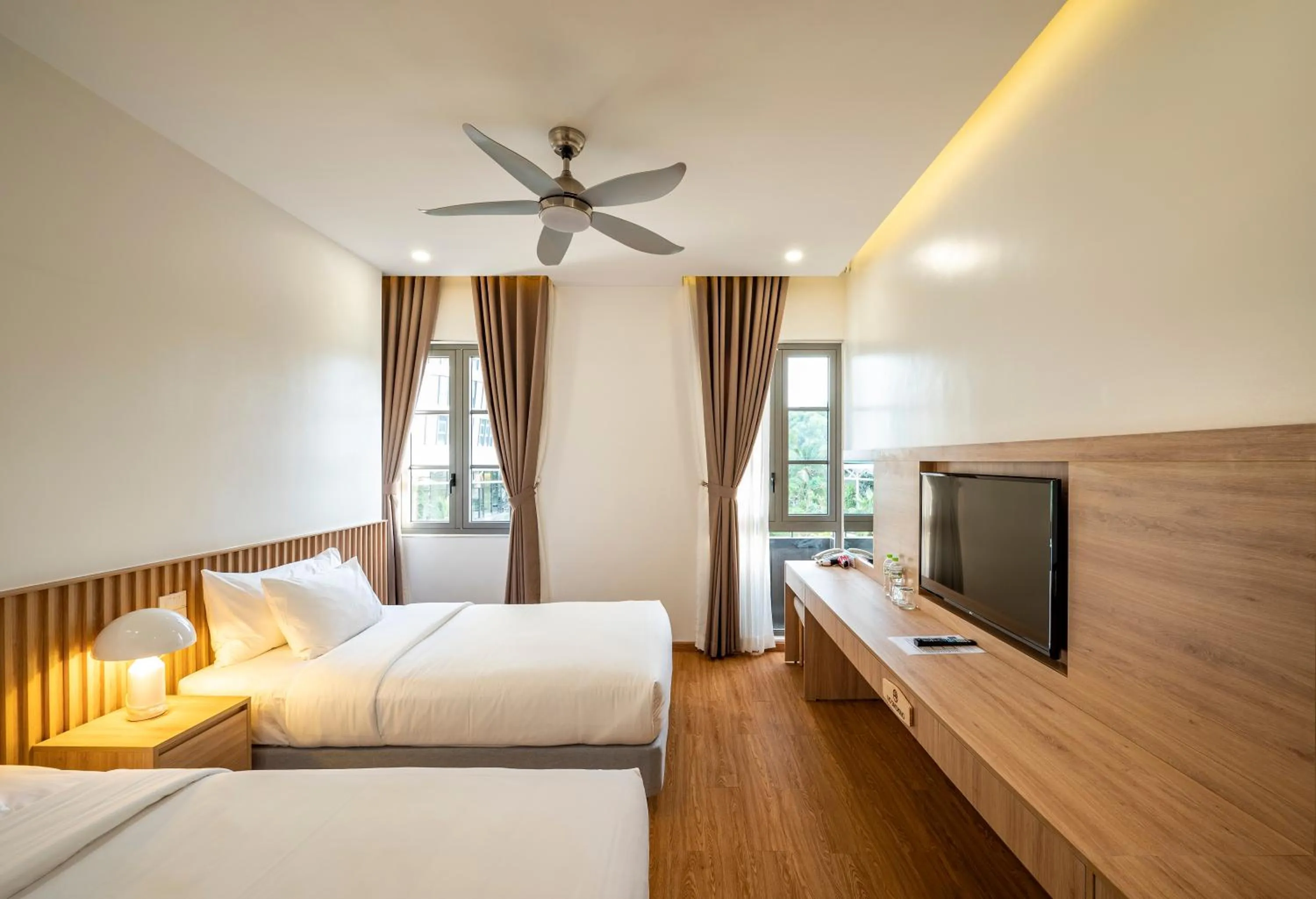 Photo of the whole room, Bed in Ann Hotel & Spa Khem Beach PQ