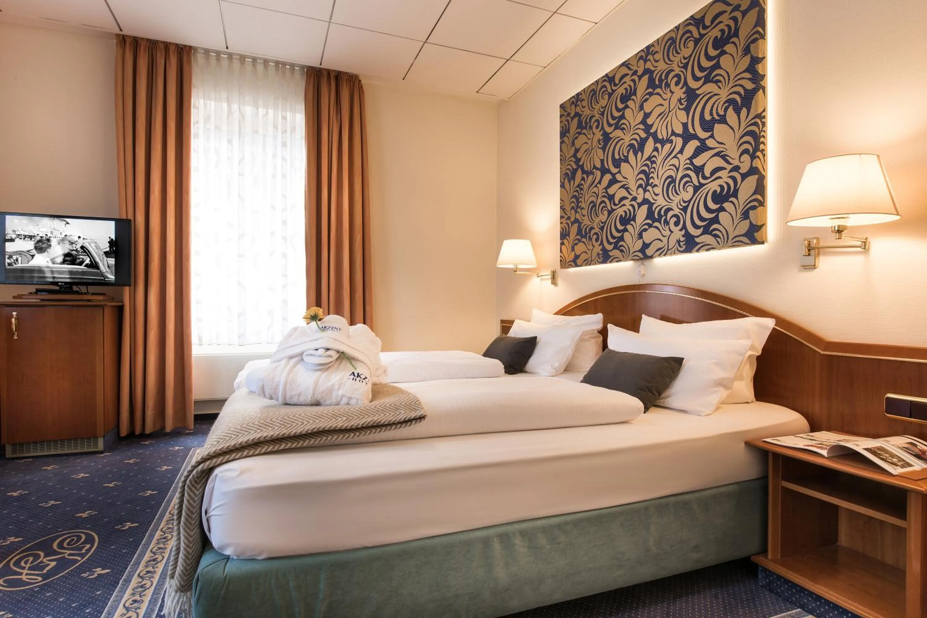 Photo of the whole room, Bed in Akzent Hotel Köhler