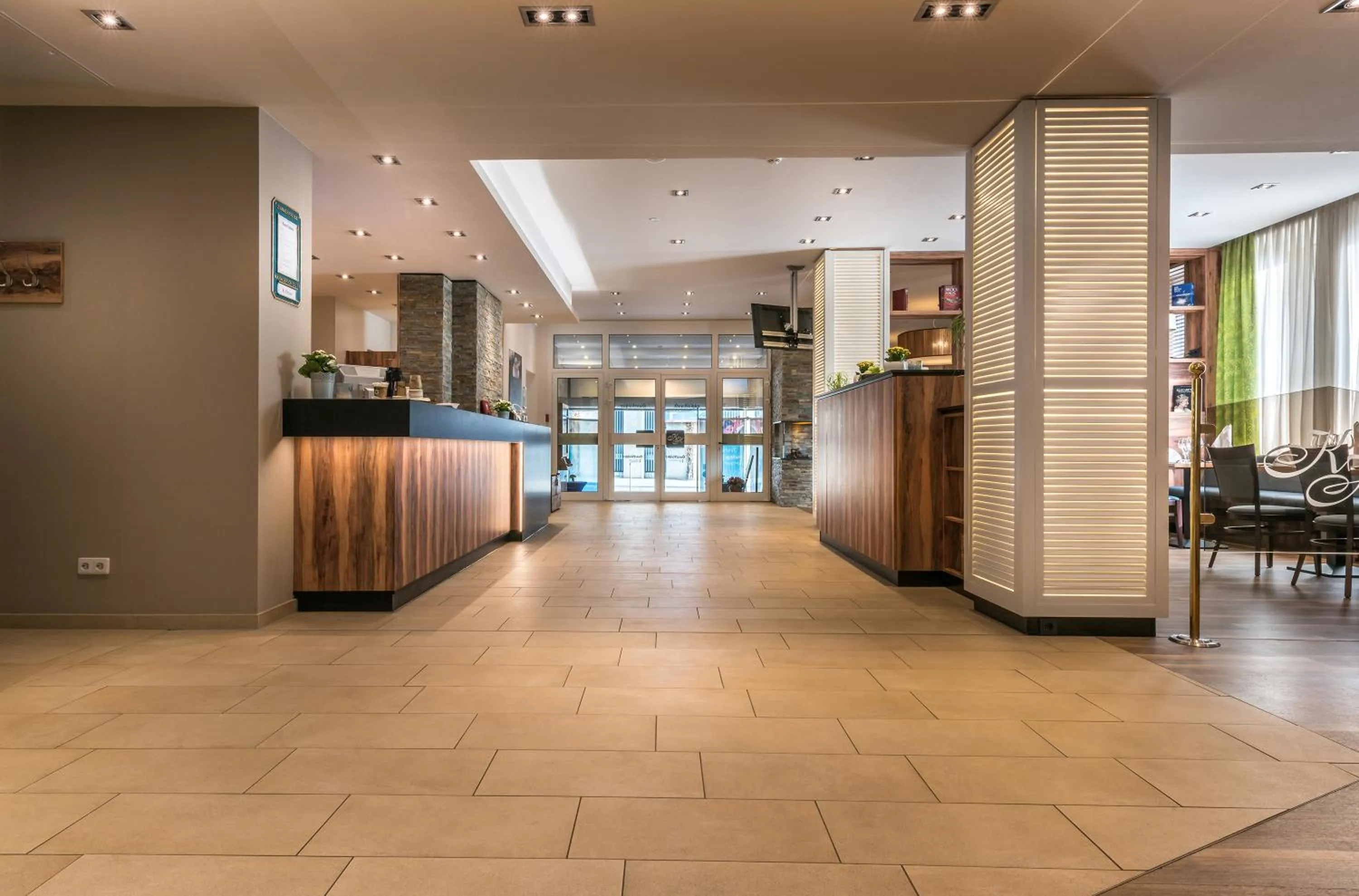 Lobby or reception in Akzent Hotel Köhler