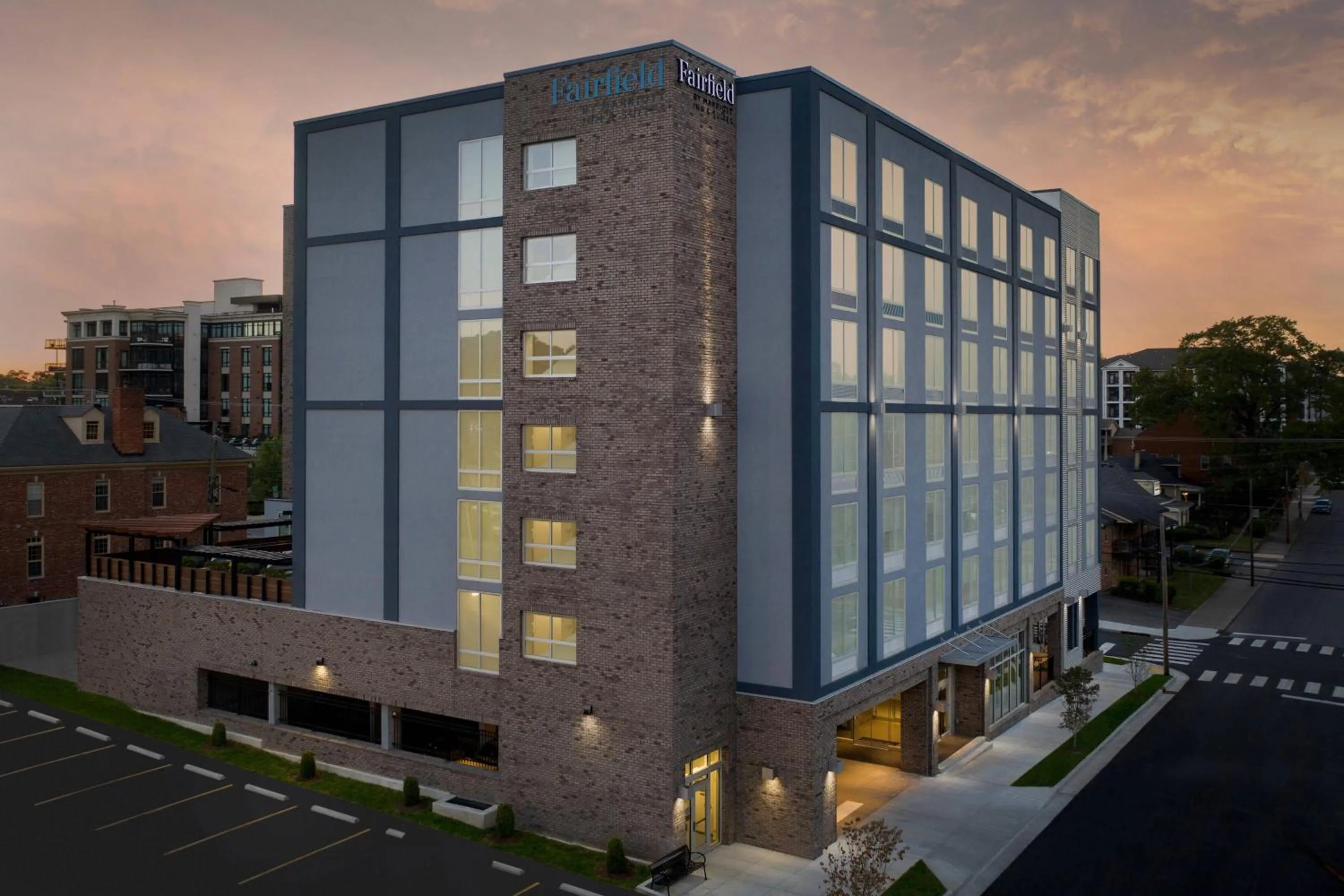 Property building in Fairfield Inn & Suites Nashville Near Vanderbilt
