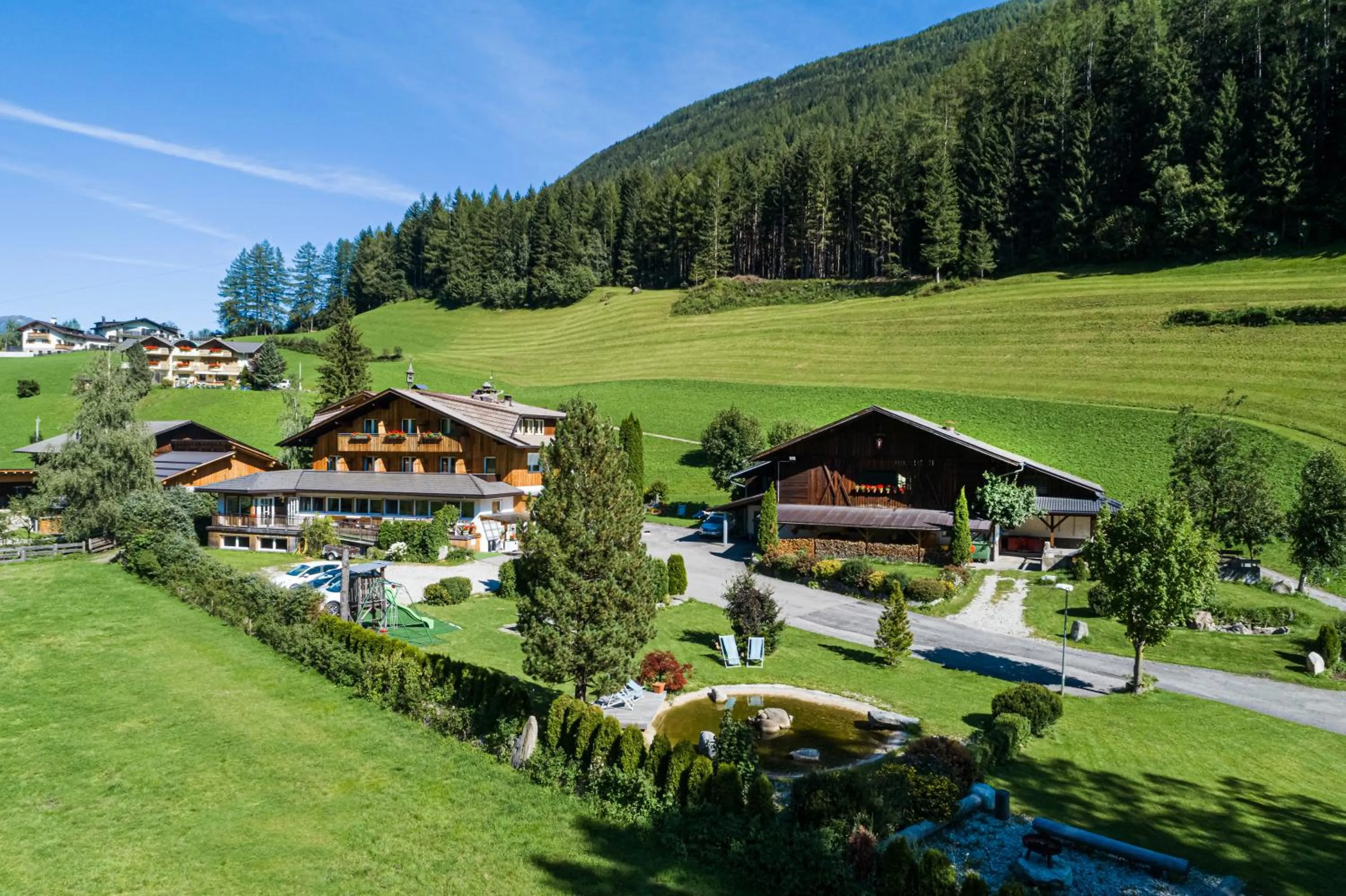 Property building in Oberjahrl