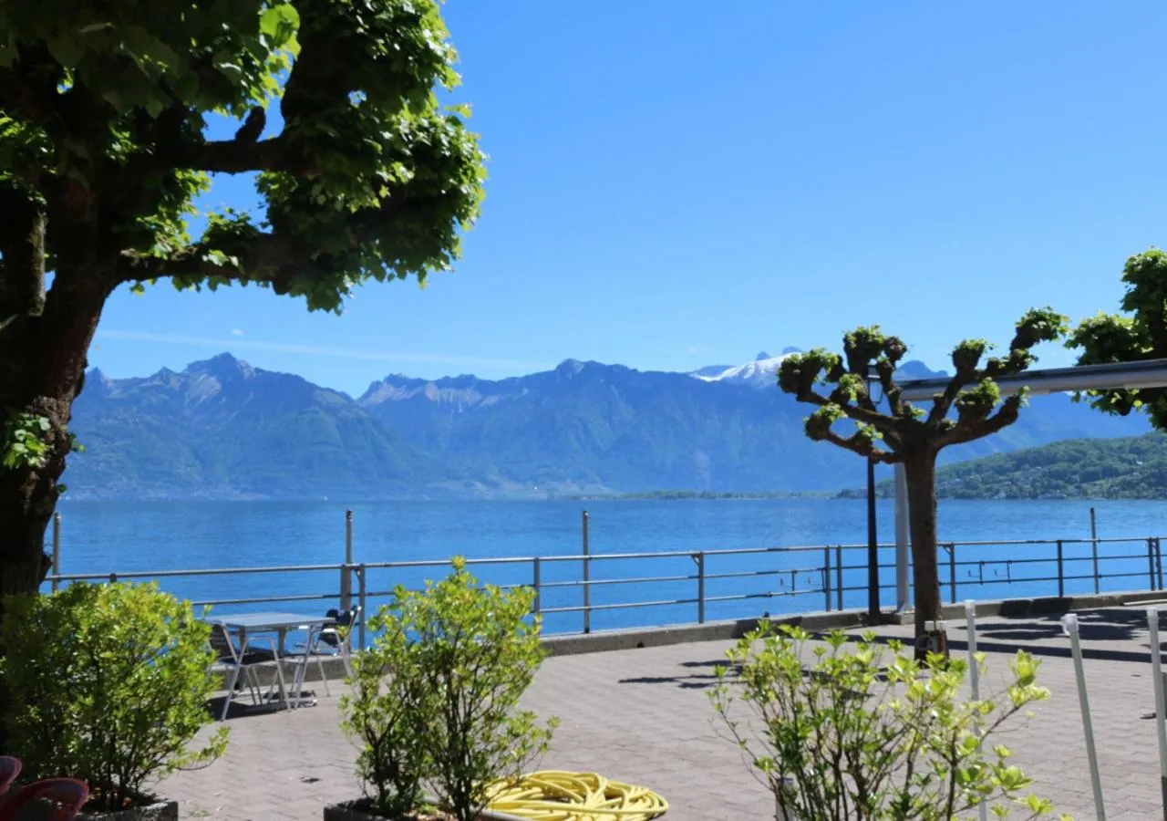 Patio in Hotel Le Rivage